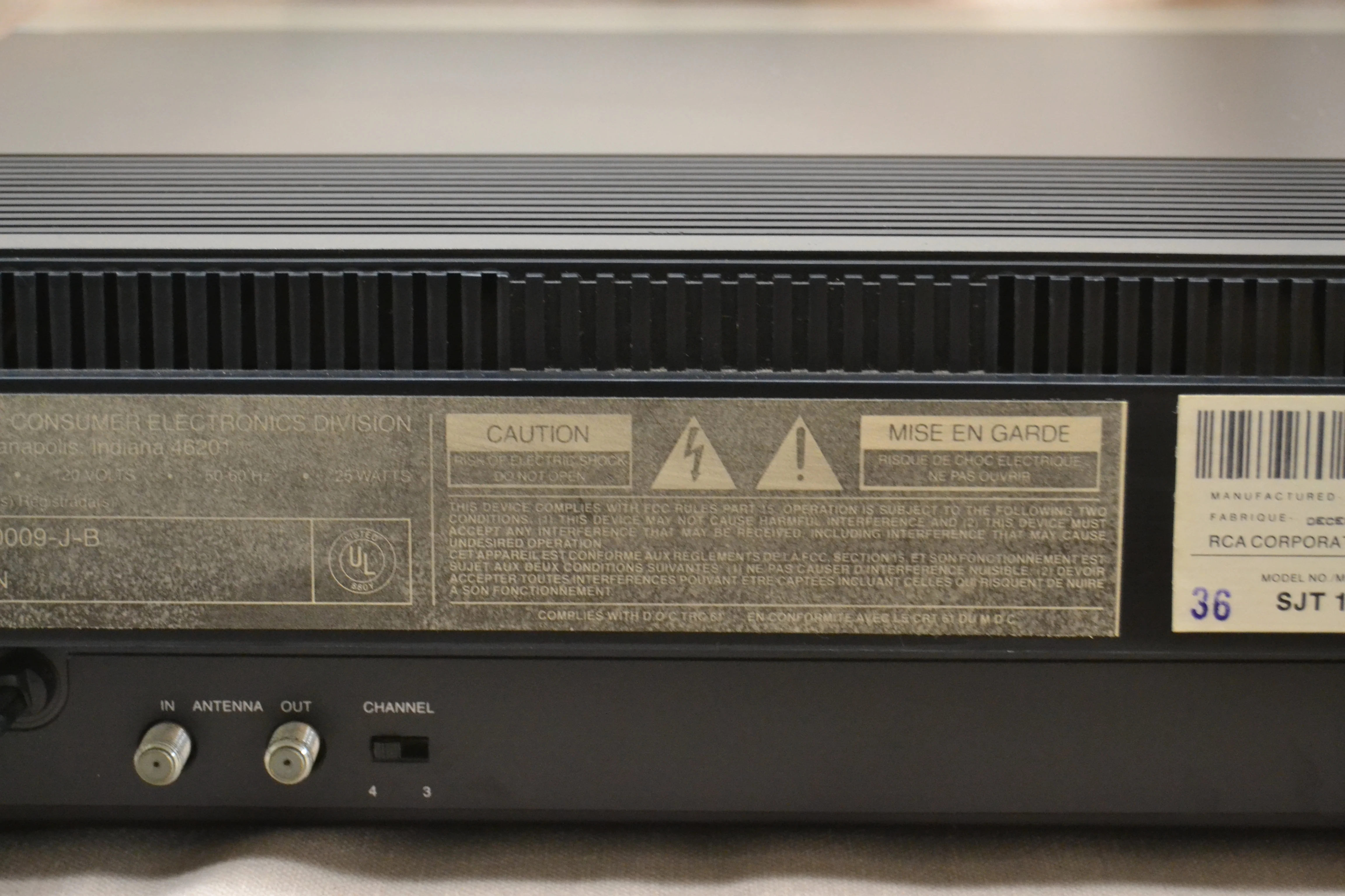 RCA SJT-100 Selectavision Videodisc Player - Image 10