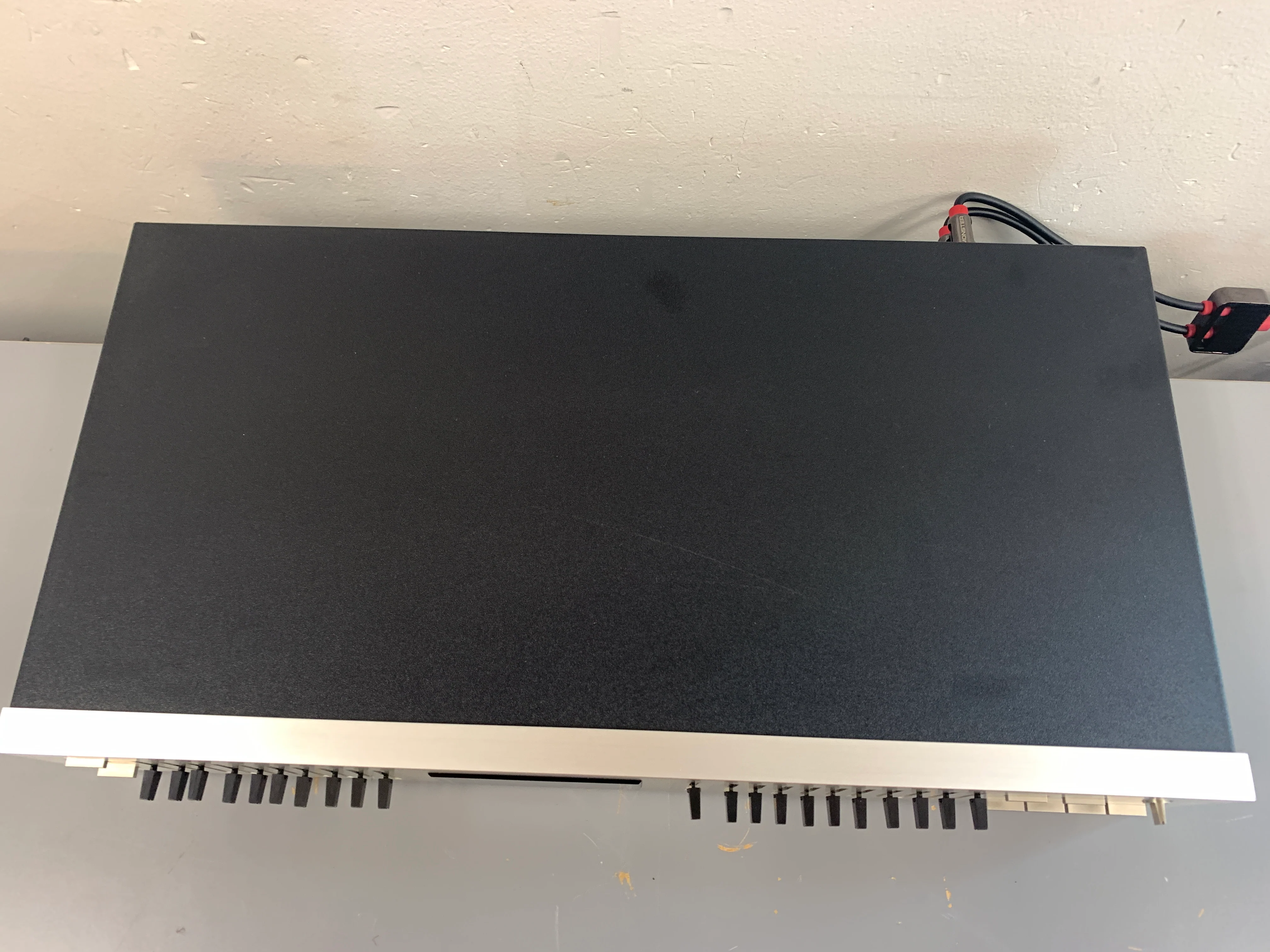Realistic 31-2020 Graphic Equalizer & Spectrum Analyzer - Image 6