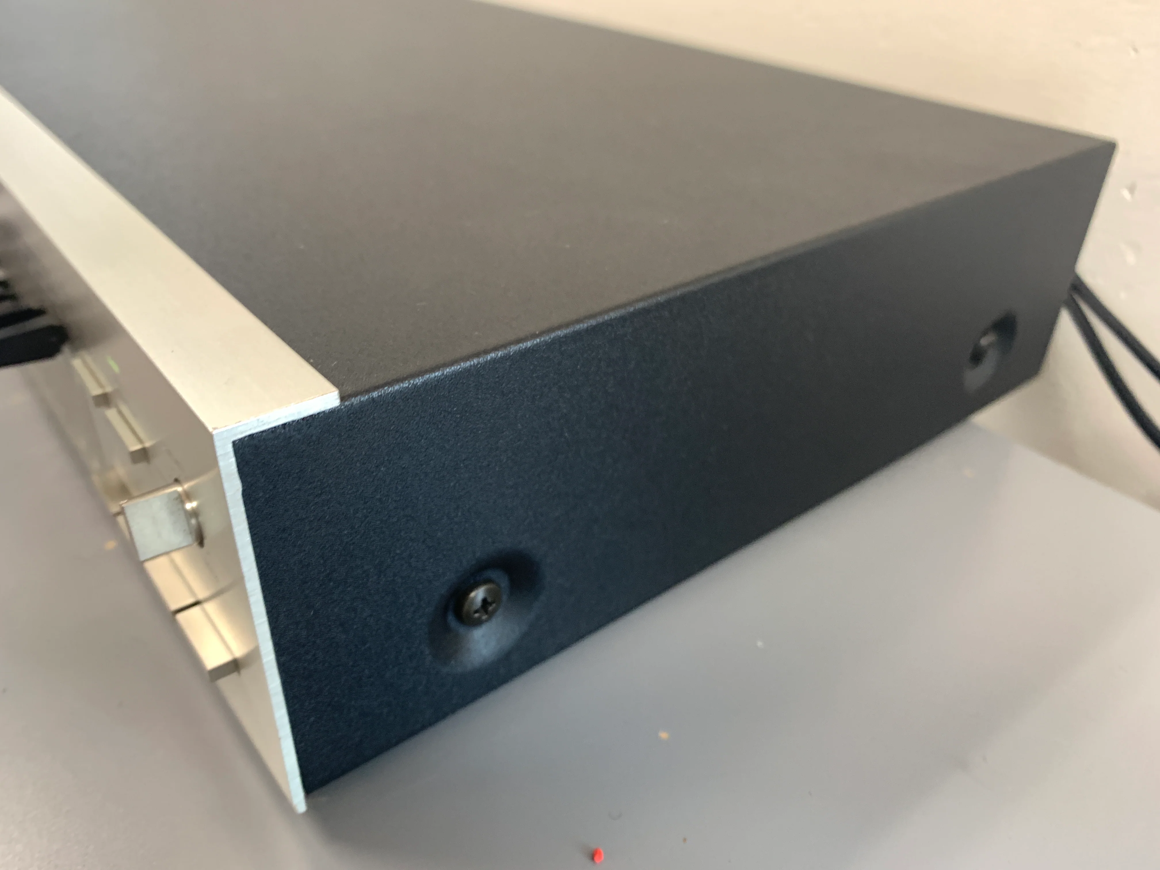 Realistic 31-2020 Graphic Equalizer & Spectrum Analyzer - Image 8