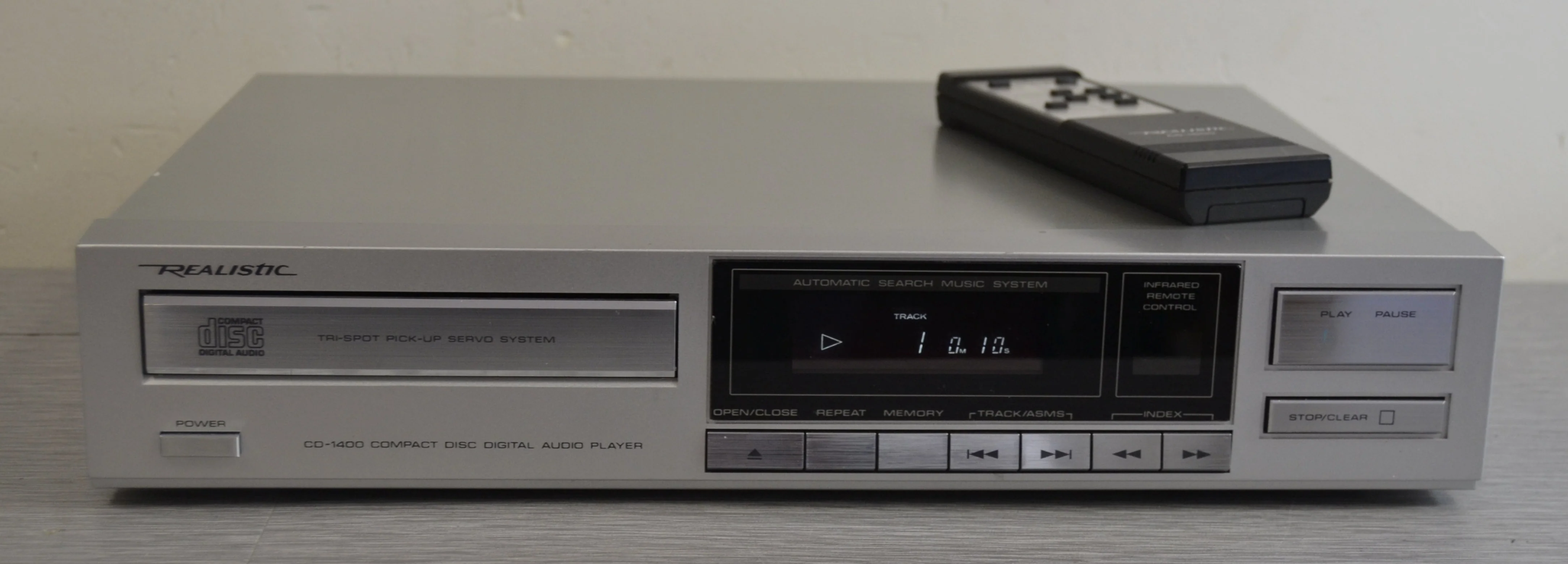 Realistic Cd-1400 Single CD Player with Remote Control * 1986 *