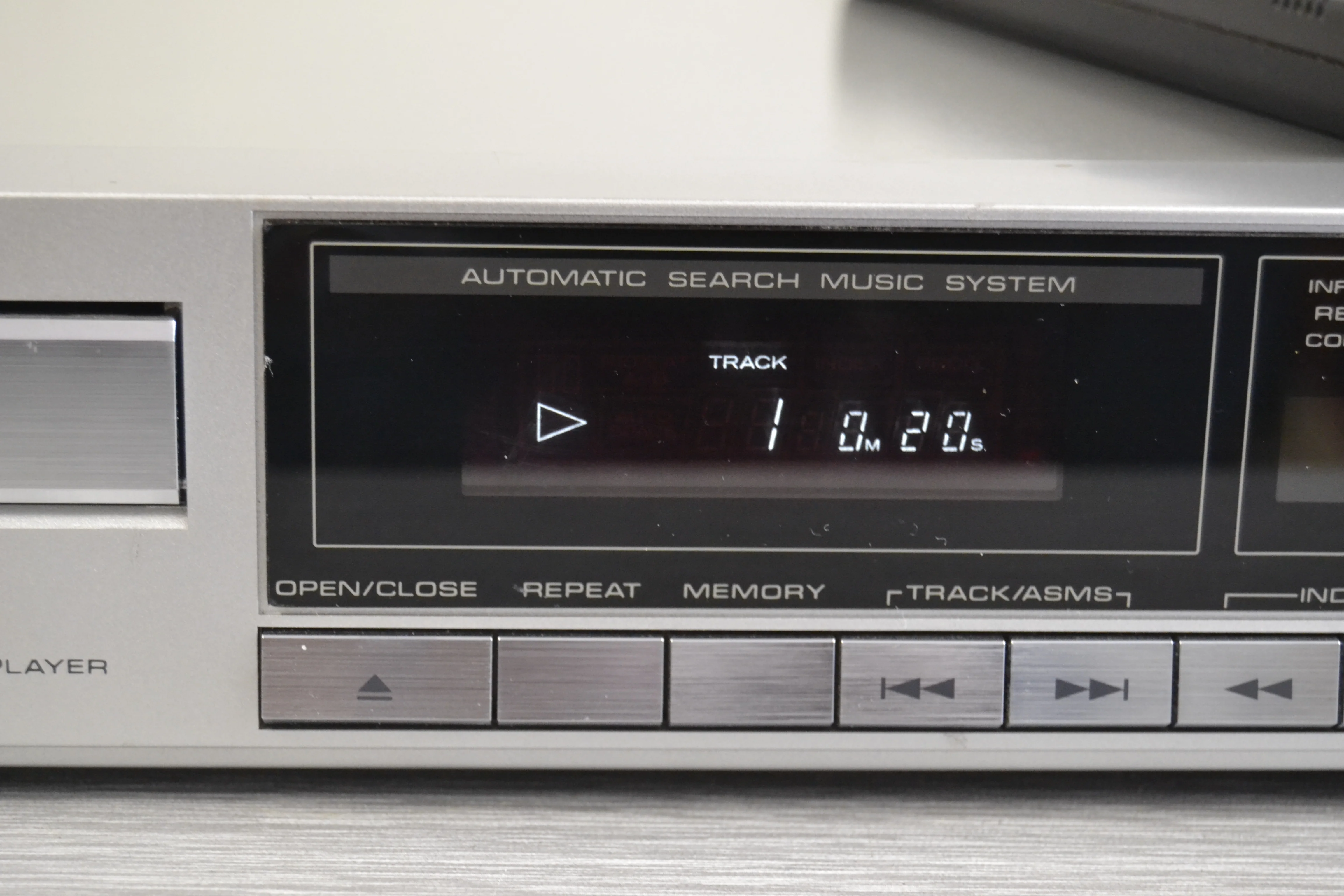 Realistic Cd-1400 Single CD Player with Remote Control * 1986 * - Image 4