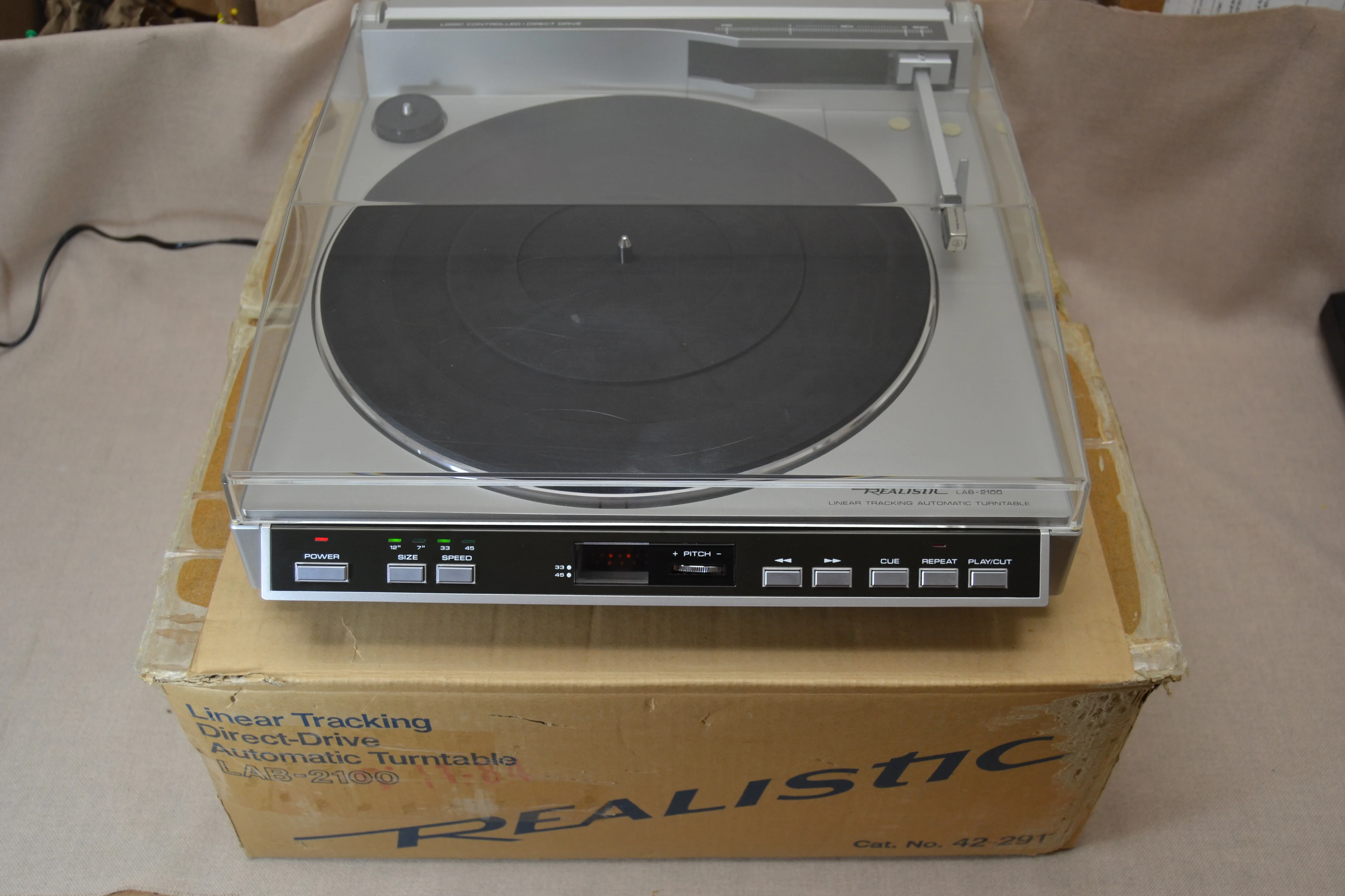 Realistic LAB2100 Linear Tracking Turntable * Box - Image 3