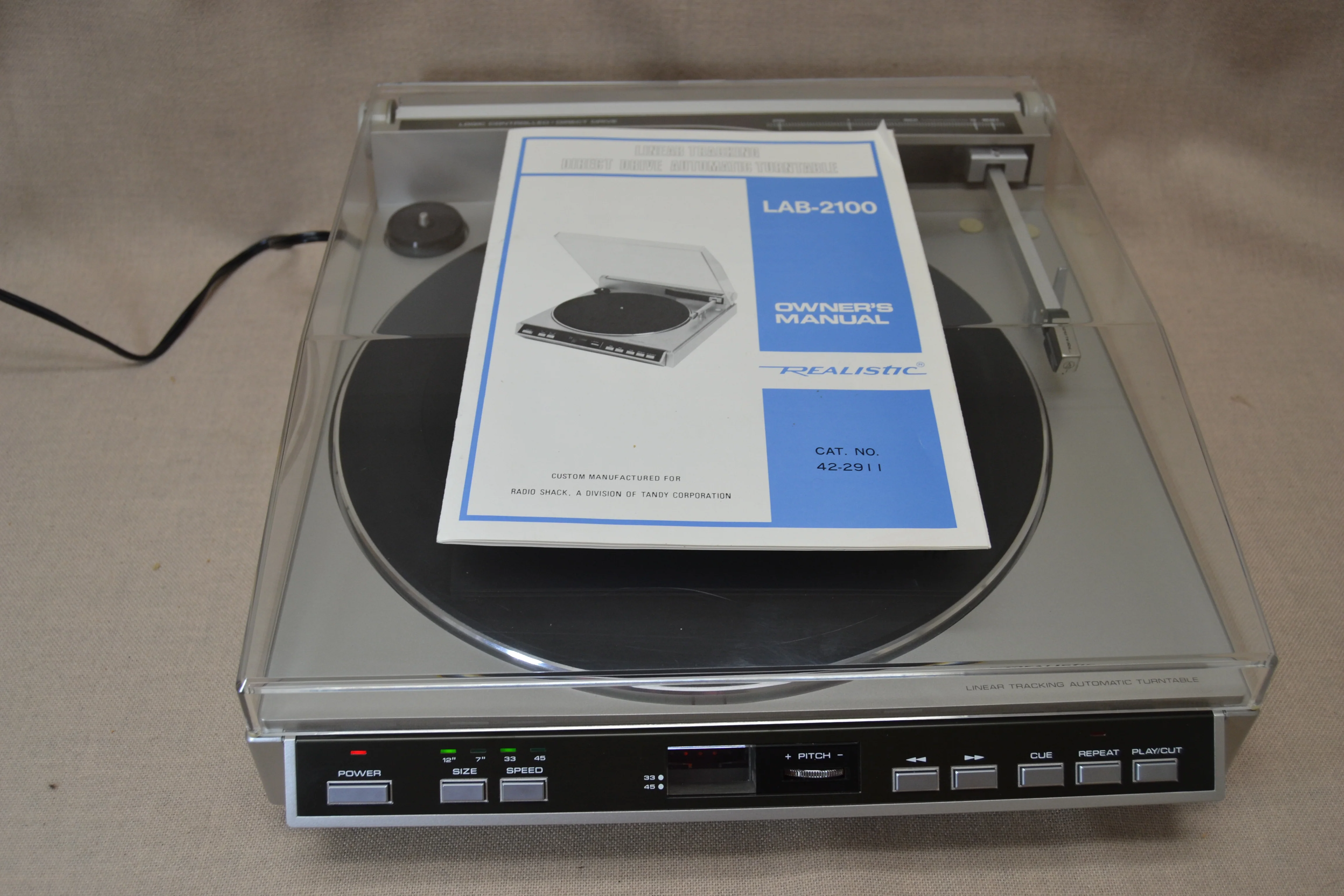 Realistic LAB2100 Linear Tracking Turntable * Box - Image 5