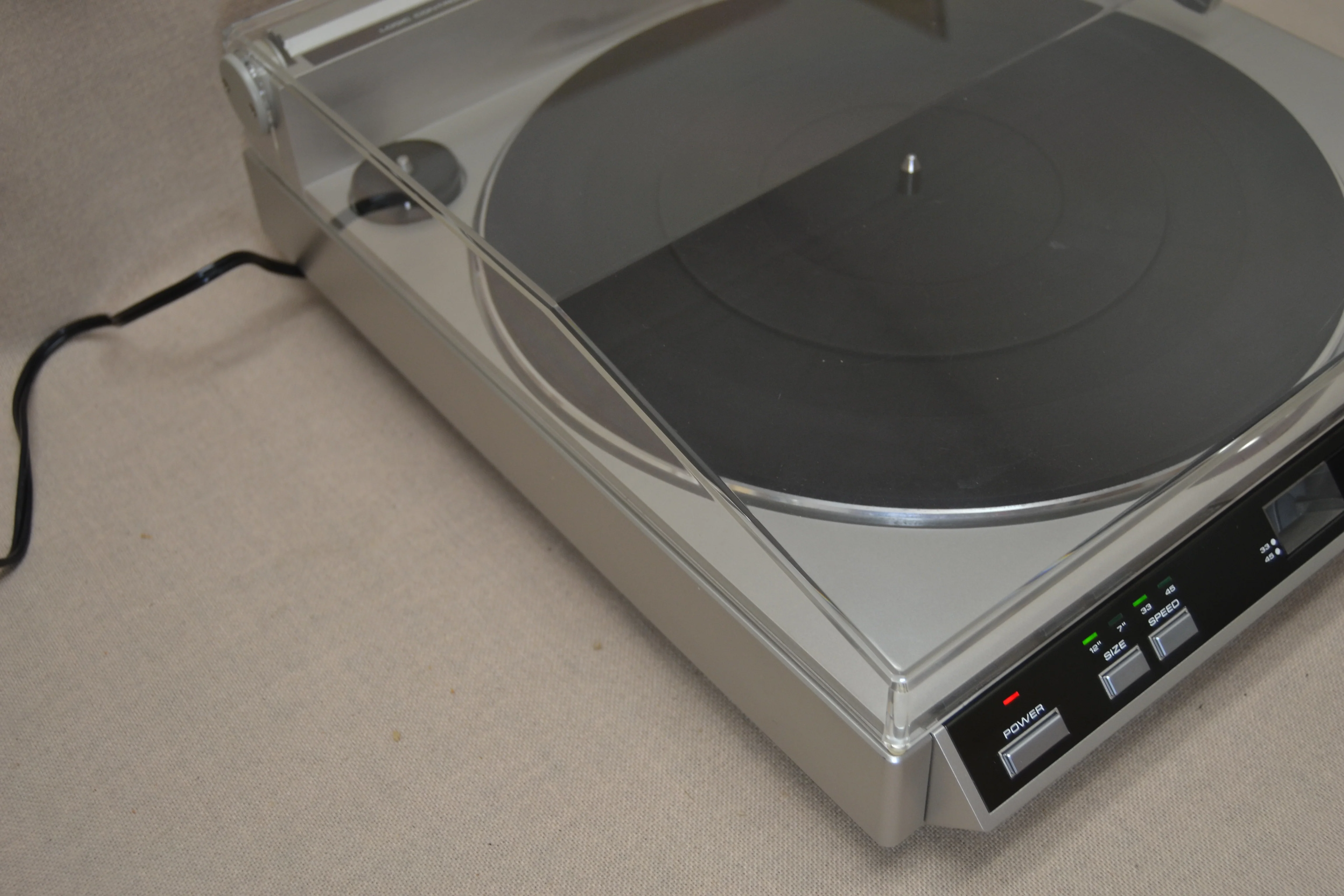 Realistic LAB2100 Linear Tracking Turntable * Box - Image 7