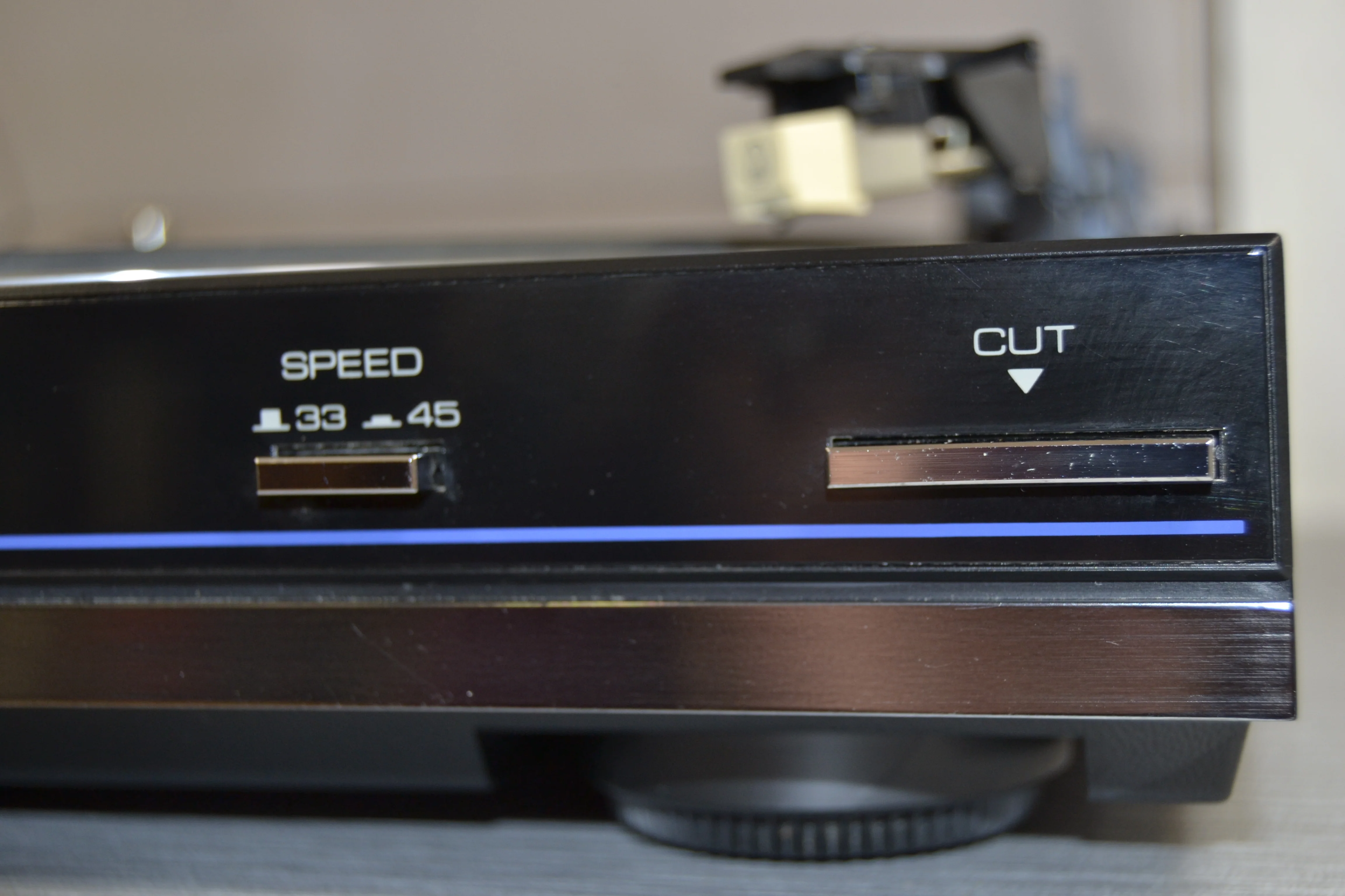 Realistic LAB340 Belt Drive Turntable - Image 10