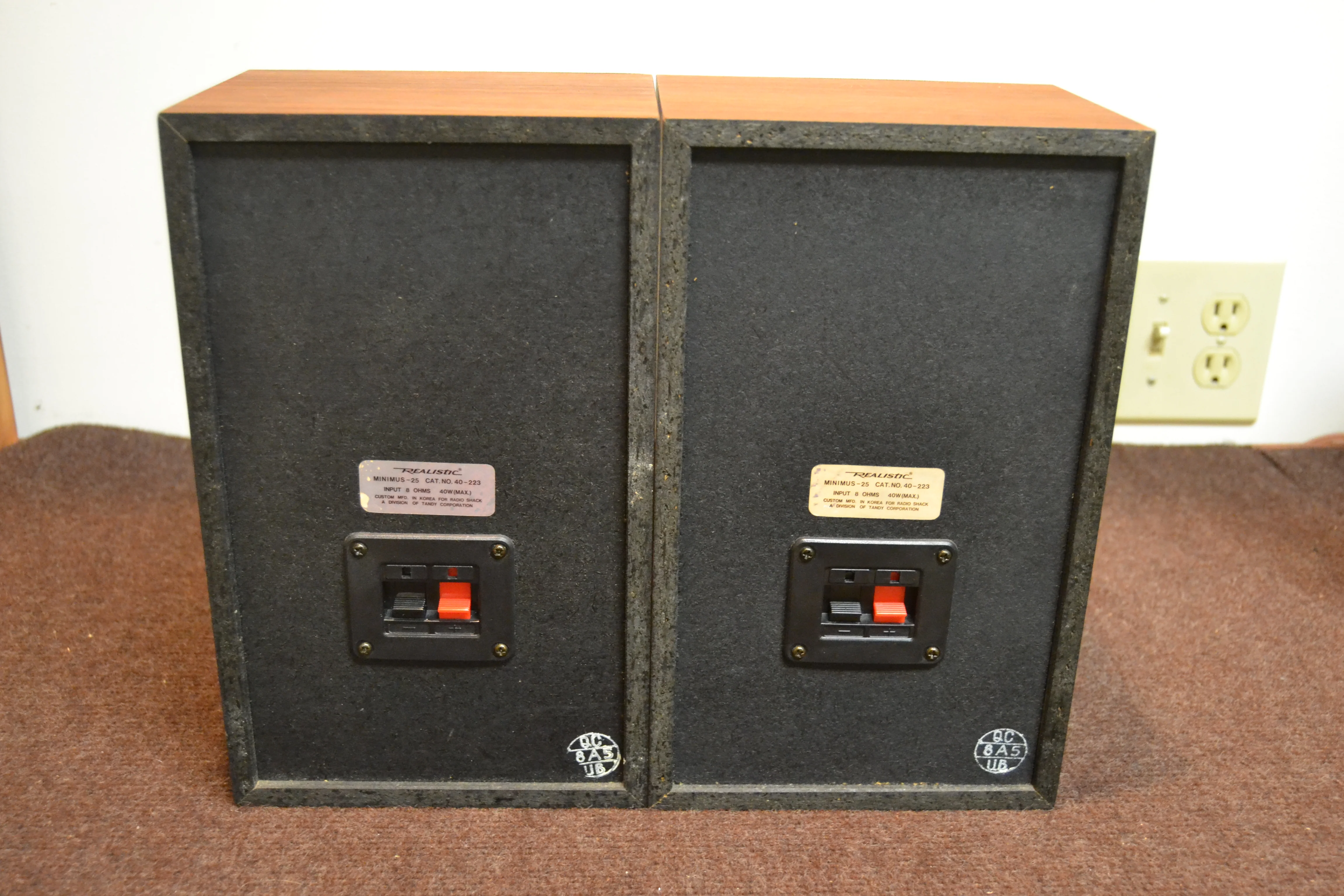 Realistic Minimus 25 Bookshelf Speakers - Image 3