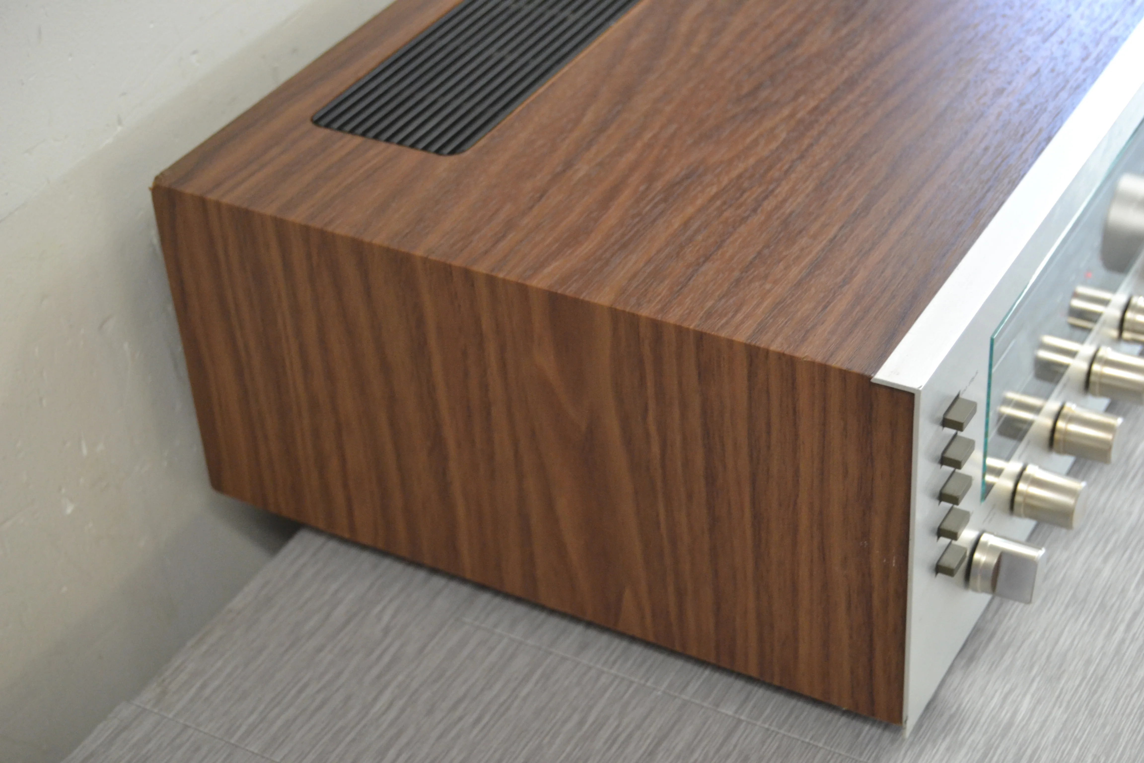 Realistic STA-100 Stereo Receiver * 1980 * 22W RMS - Image 9
