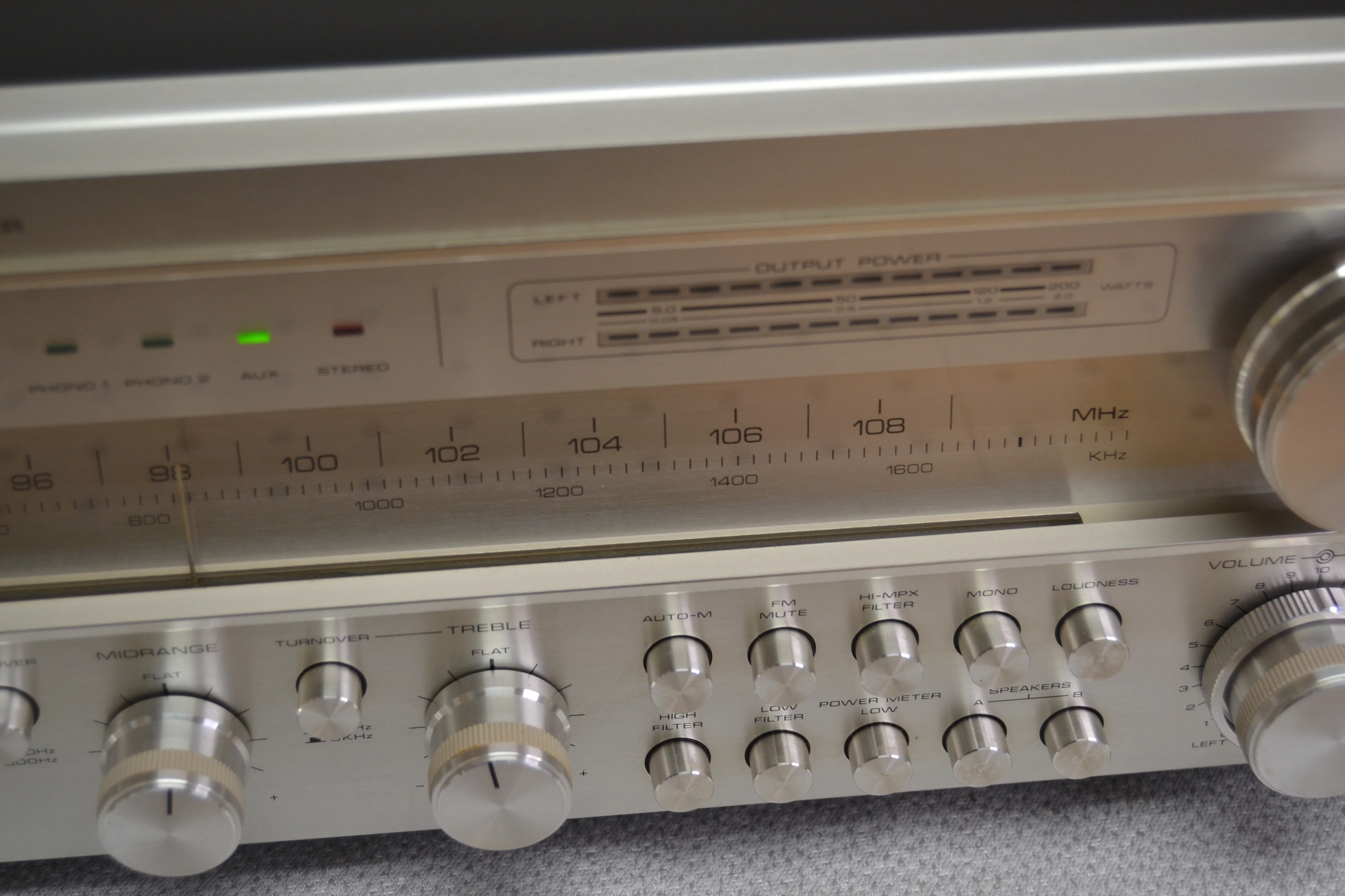 Realistic STA-2300 Stereo Receiver * 1982 * 120W RMS - Image 9