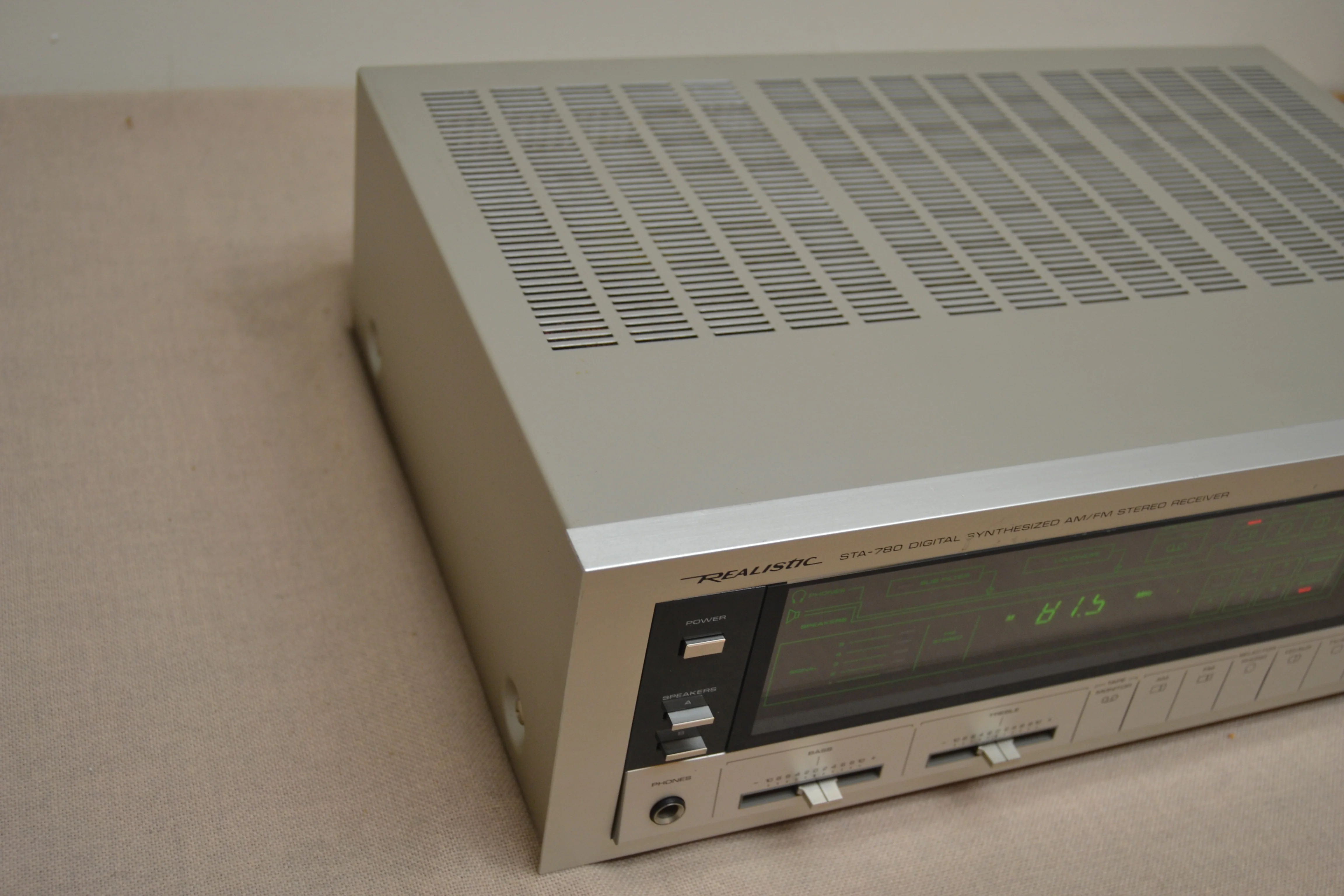 Realistic STA-780 Stereo Receiver * 48W RMS * 1985 - Image 8