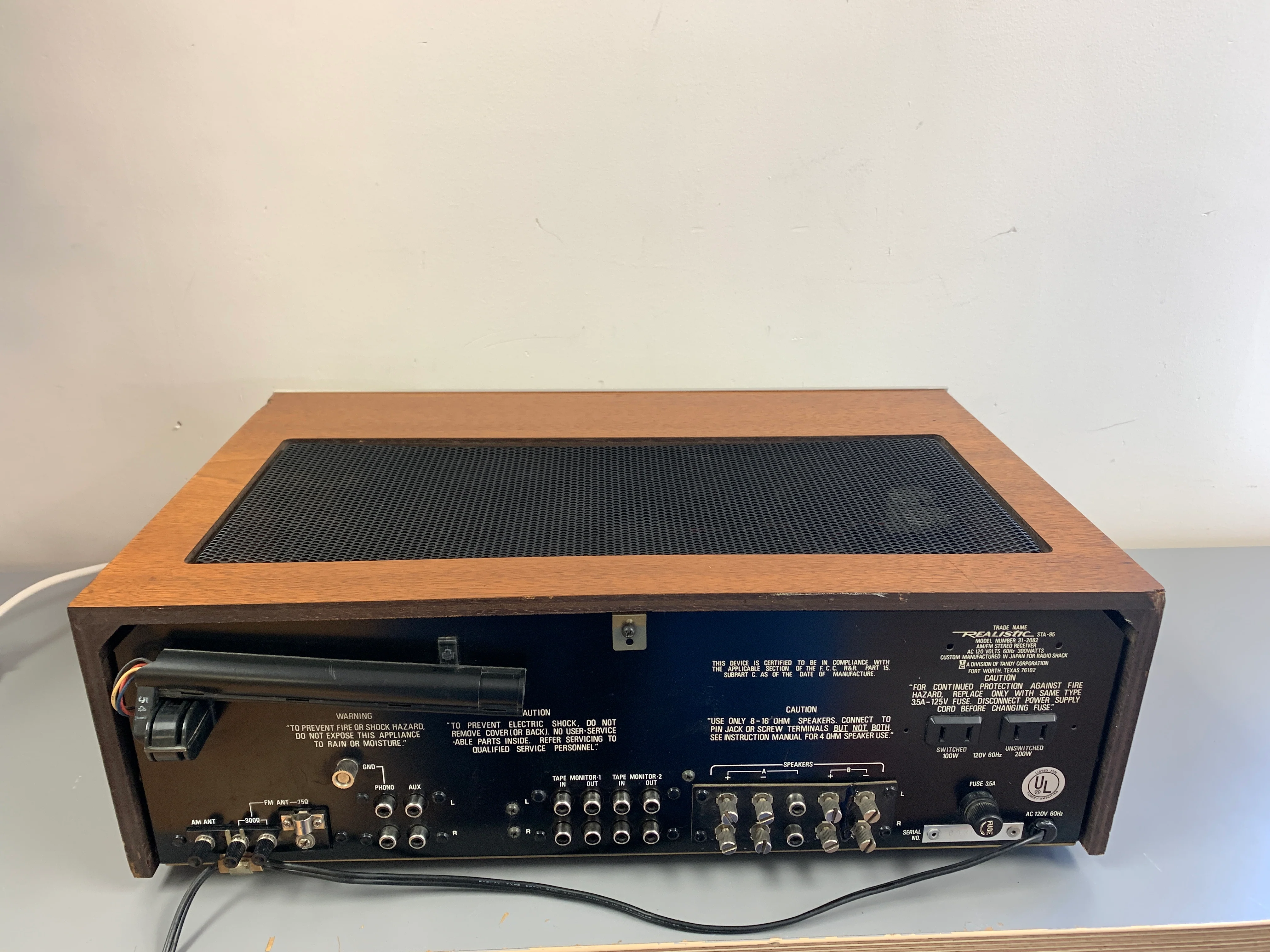 Realistic STA-95 Stereo Receiver - Image 8