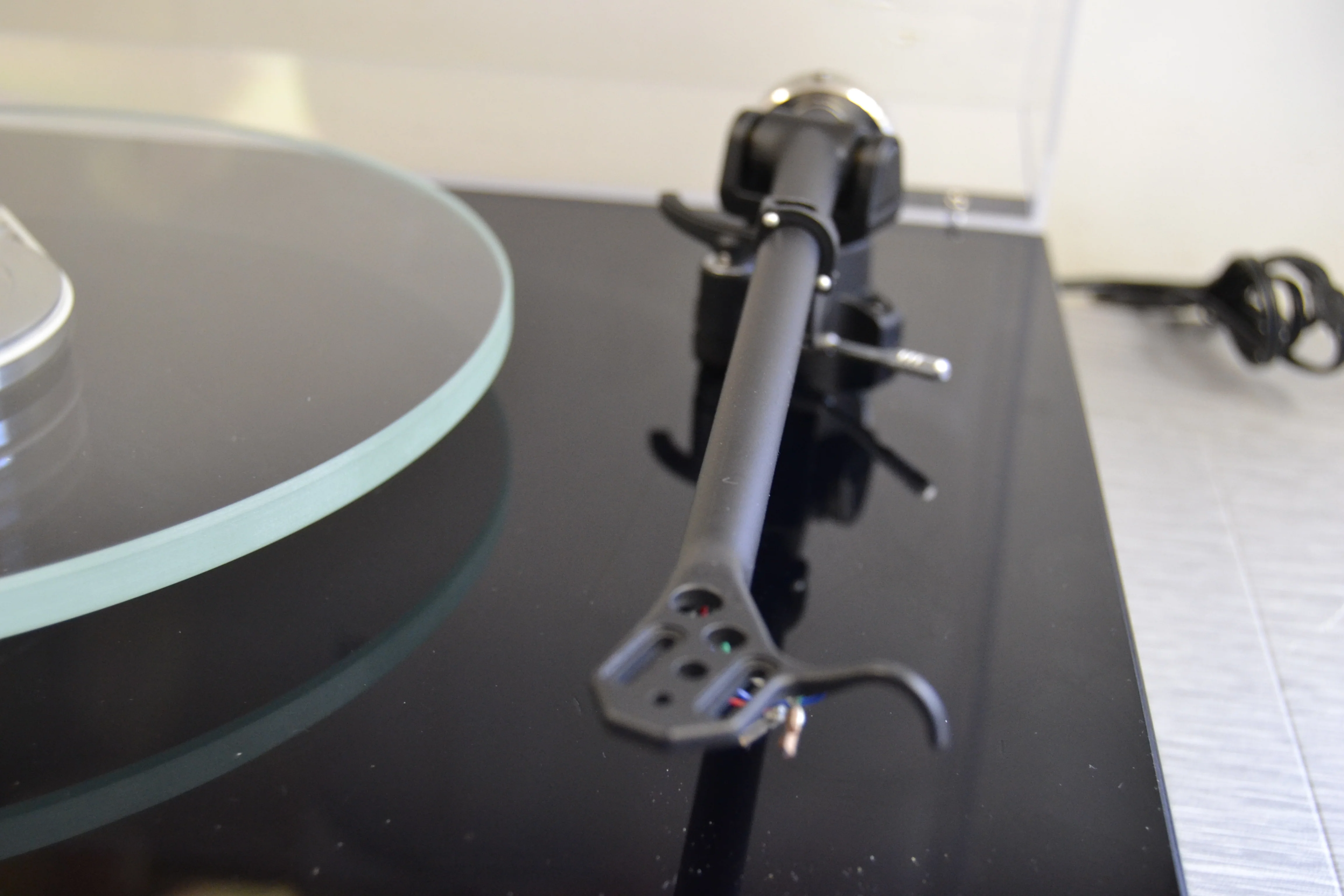 Rega P2 Turntable * Rega RB220 Tone Arm * Groove Tracer Subplatter * Upgraded Steel Counterweight and Stub - Image 5