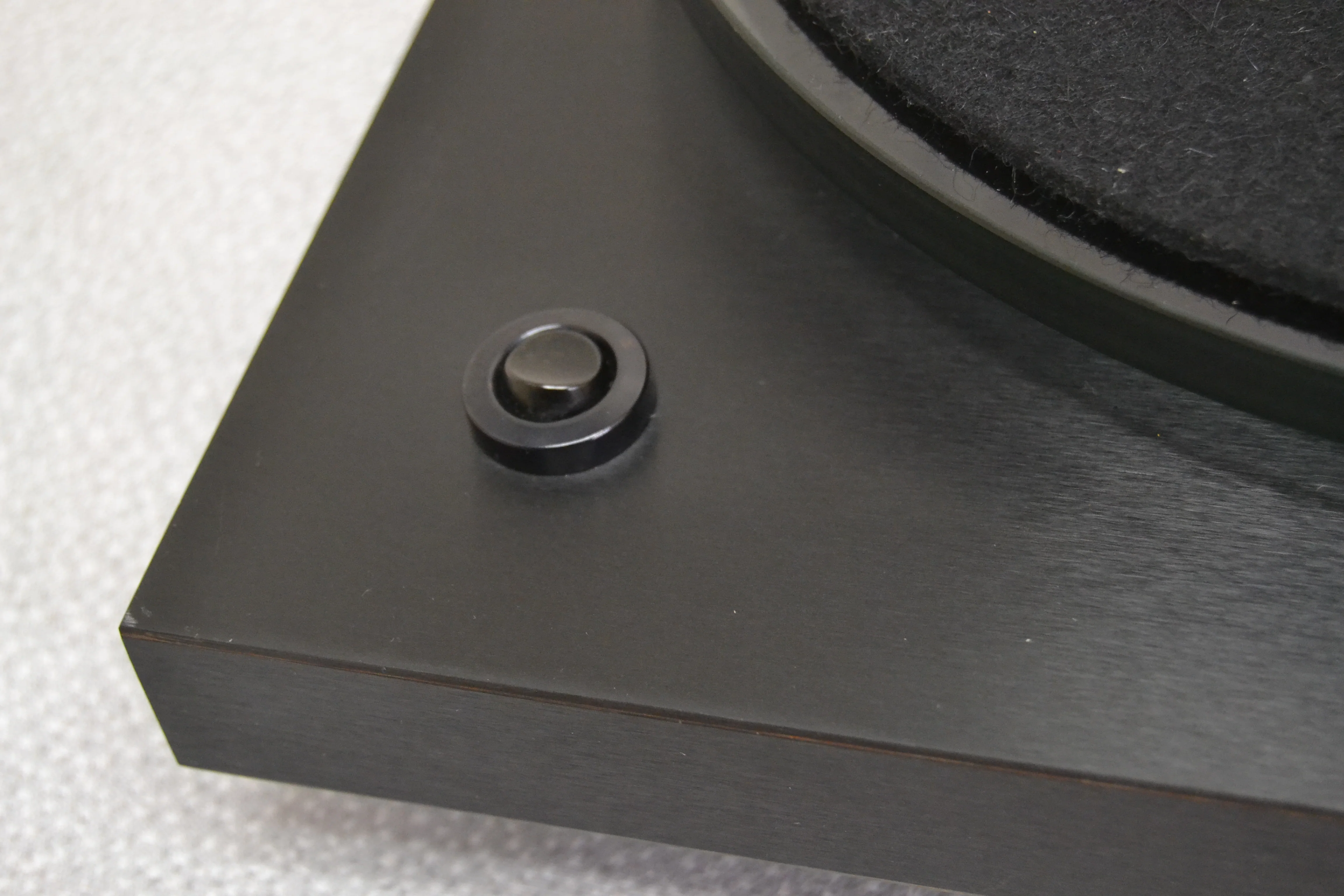 Rega Planar 3 Belt Drive Turntable * NEW Audio Technica At3600 Cartridge * NEW Dust Cover - Image 5