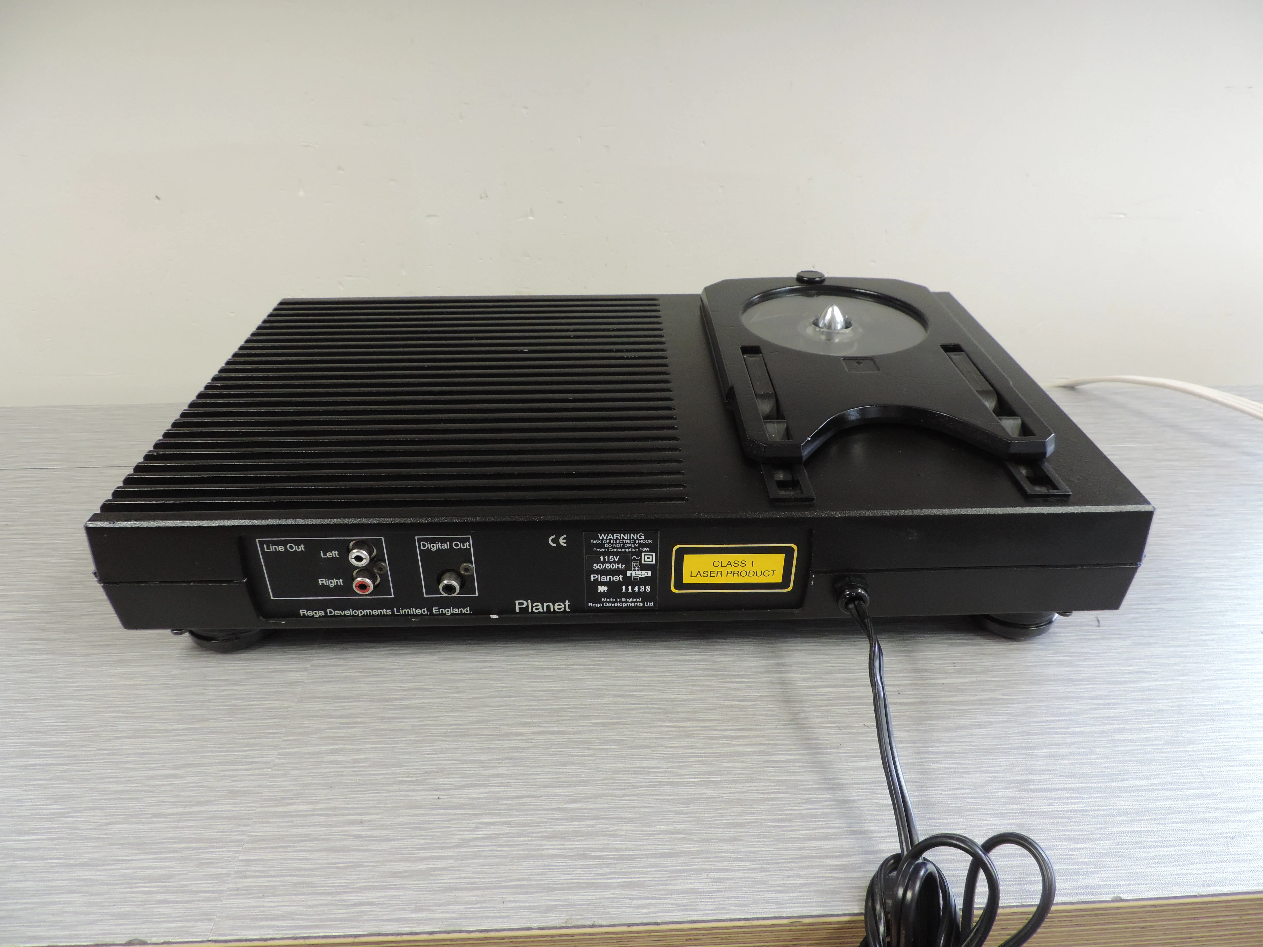 REGA Planet Single CD Player * Weight Stabilizer Mod * New Laser - Image 14