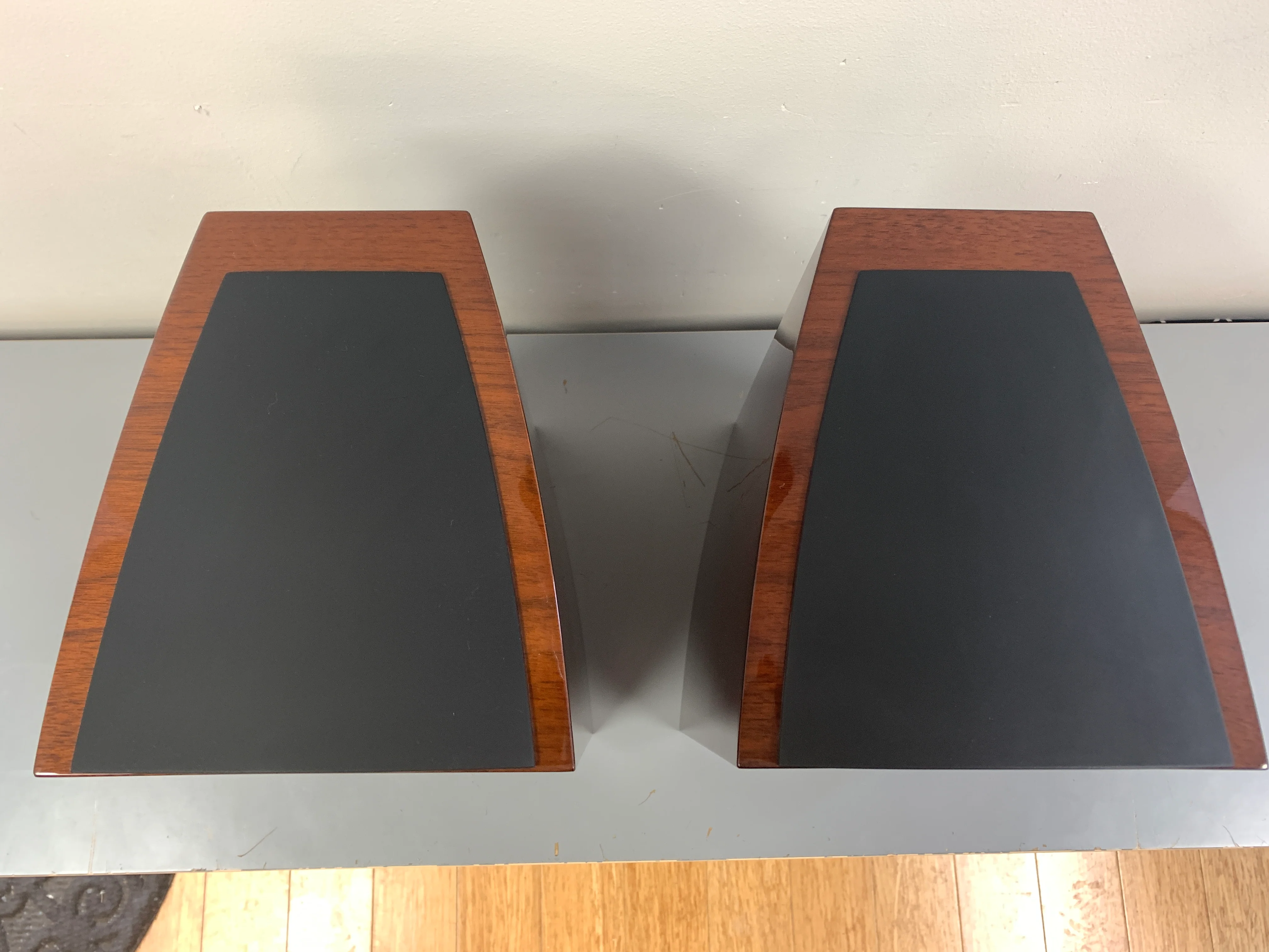 Revel Performa3 M105 Bookshelf Speakers - Image 7