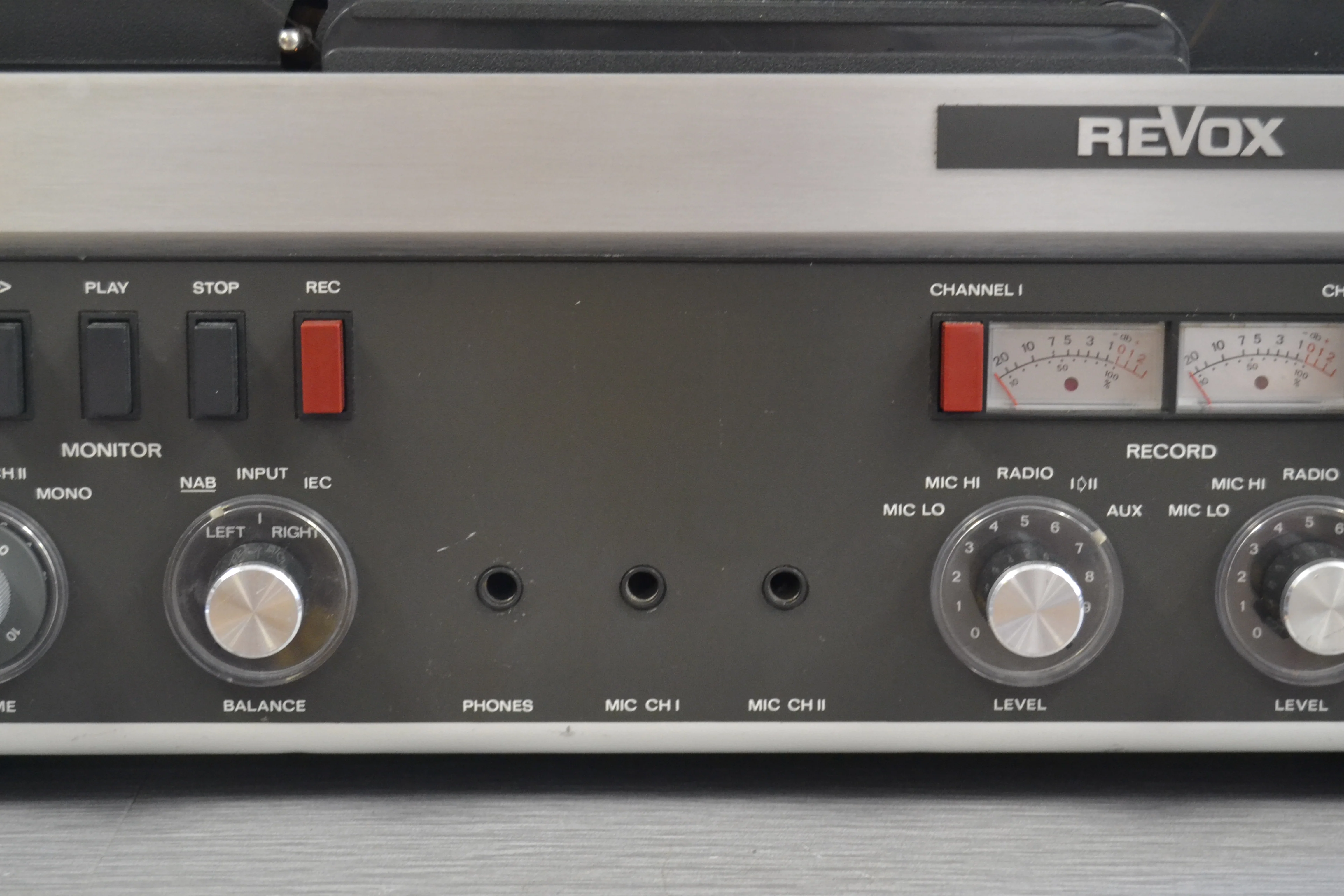 Revox A77 Reel to Reel 10 inch Modified to Recording Studio High Speed 15/30 Inch per second - Image 3