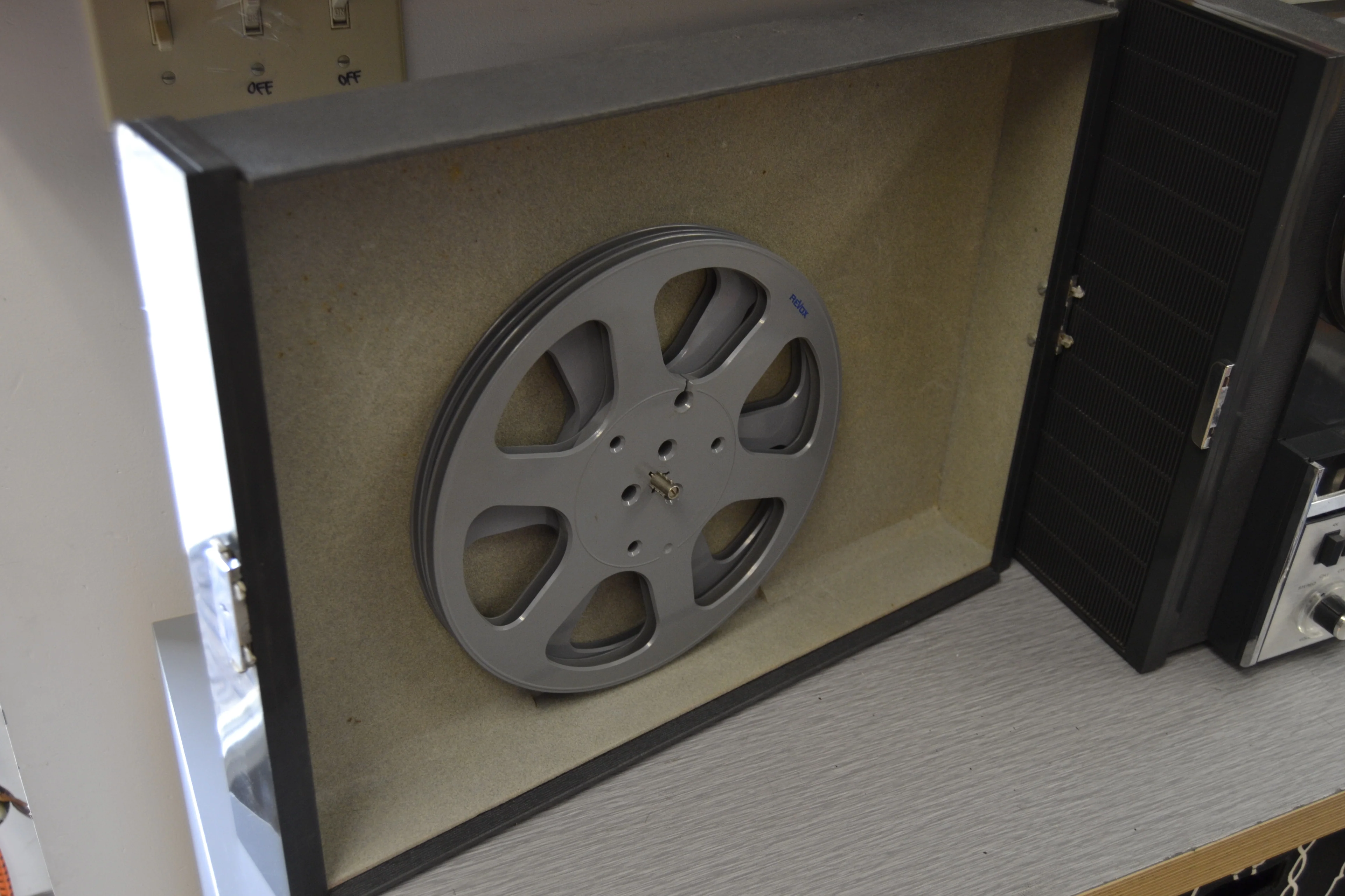 Revox A77 Reel to Reel in Speaker Case * Manual * Reels * Accessories - Image 18