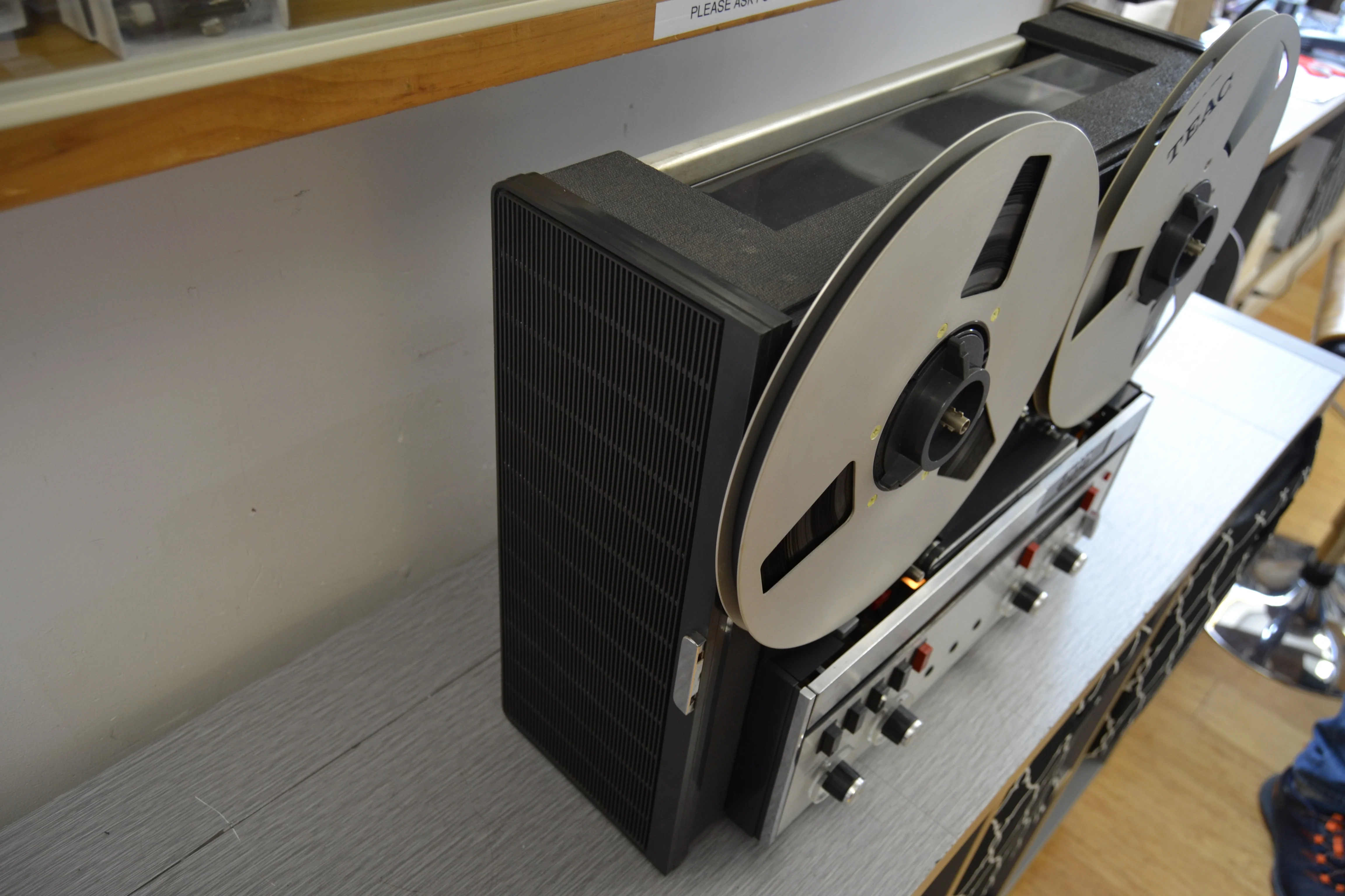 Revox A77 Reel to Reel in Speaker Case * Manual * Reels * Accessories - Image 6