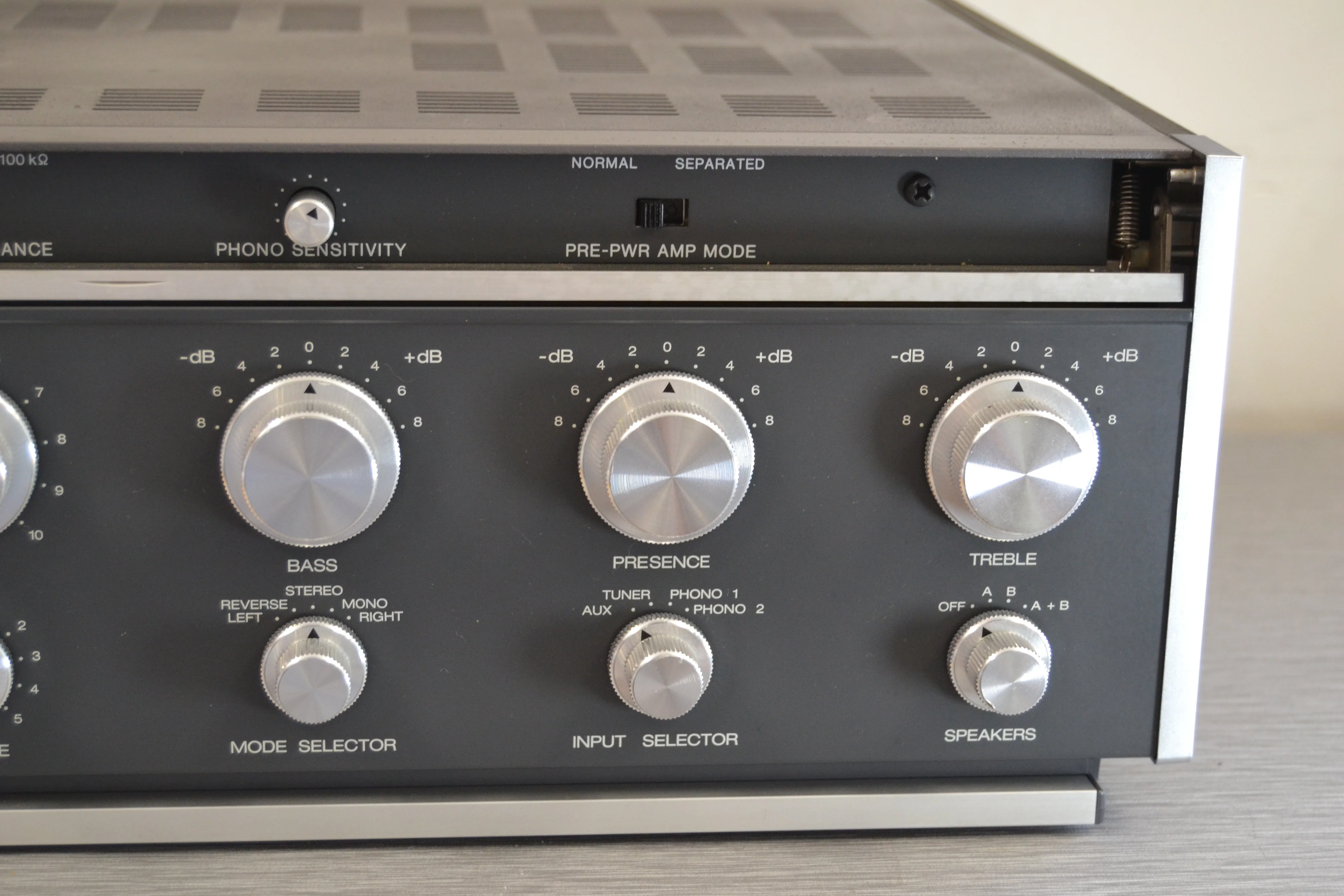 Revox B-750 MK1 Stereo Integrated Amplifier * Recapped and Relay Board Rebuilt * - Image 5