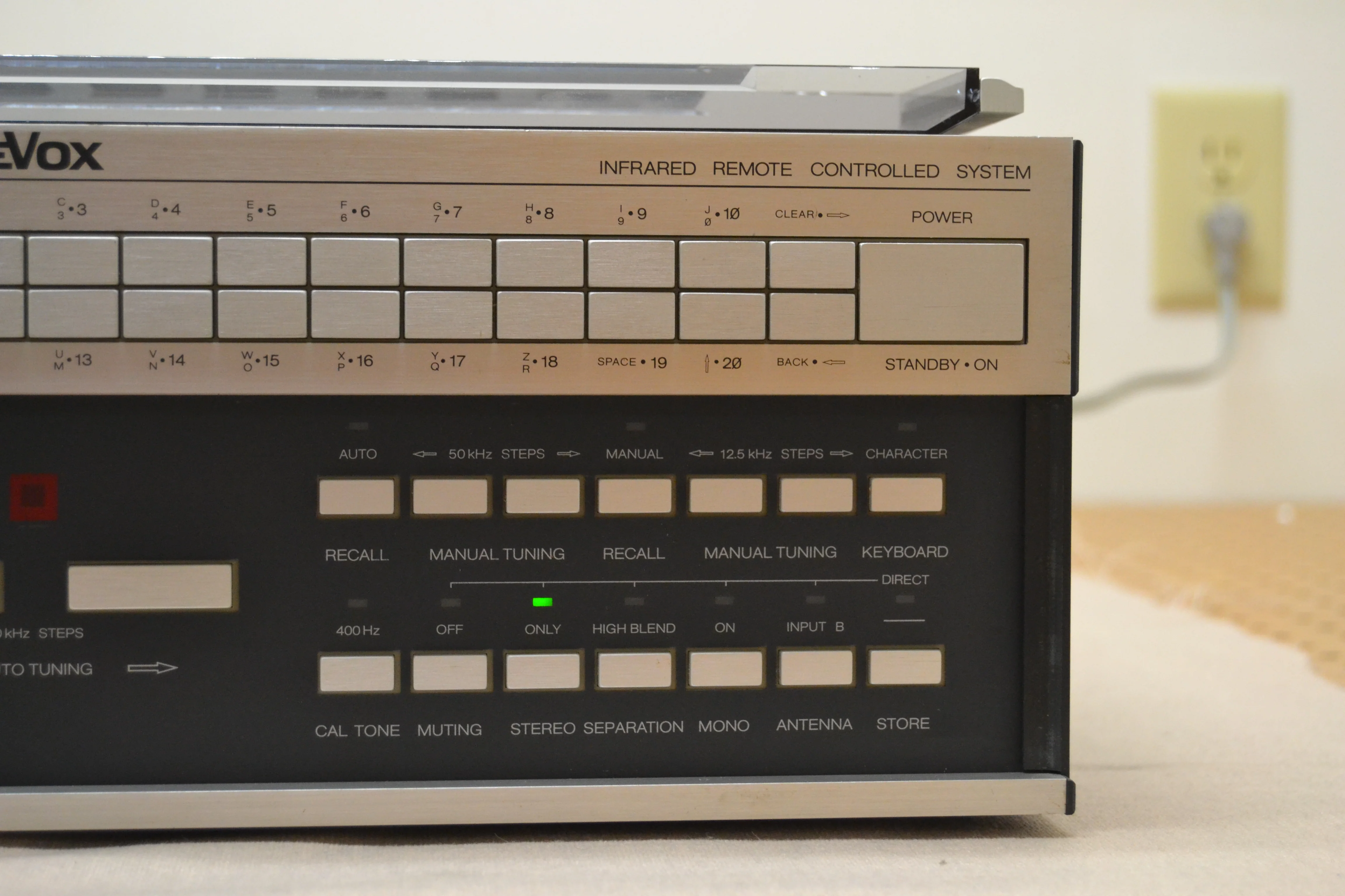 Revox B261 FM Stereo Tuner (1985) * Original Box - Image 5