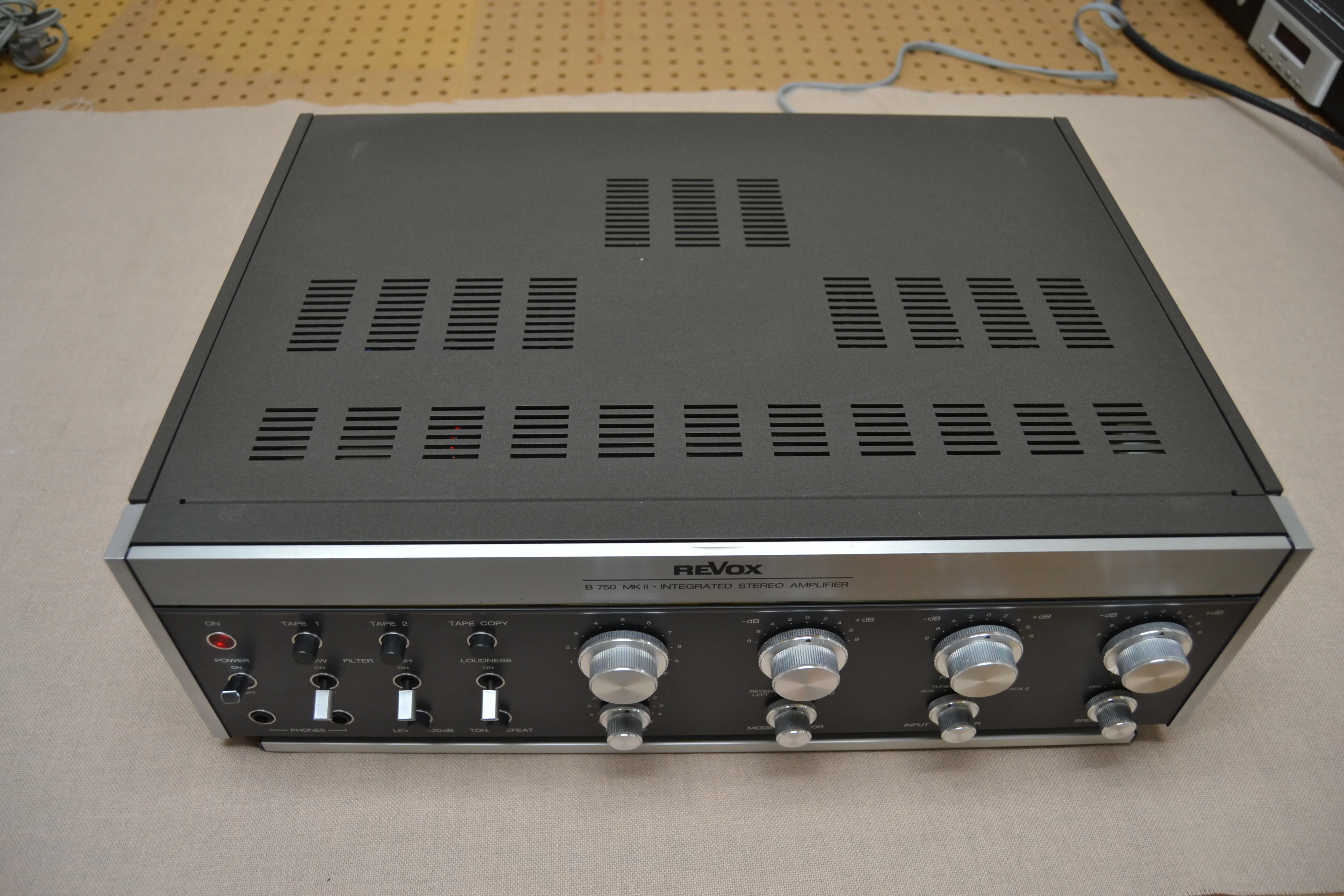 Revox B750 MKII Integrated Amplifier * 85W RMS * 1979 * Power Section Recapped * Fully Serviced - Image 8
