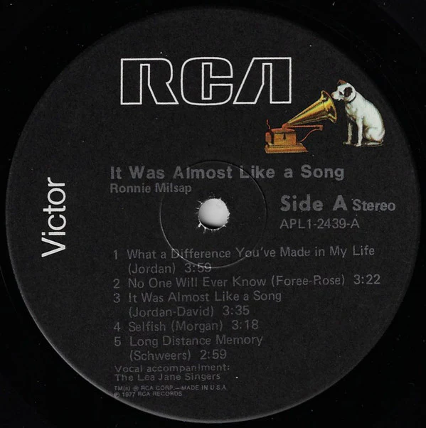 Ronnie Milsap - It Was Almost Like A Song (LP, Album, RE) (Very Good Plus (VG+)) - Image 3