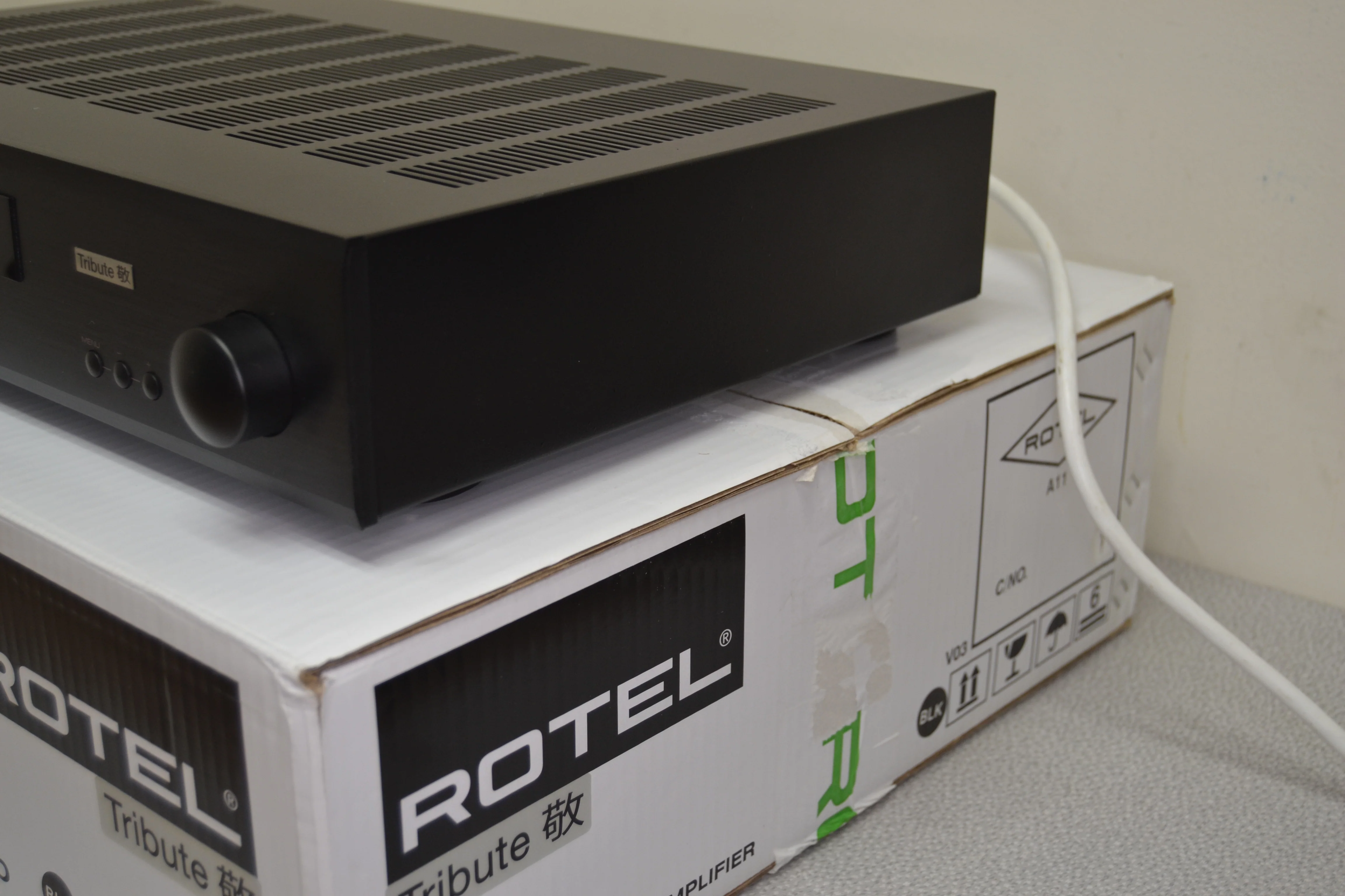 Rotel A11 Tribute Stereo Integrated Amplifier * Box * - Image 7