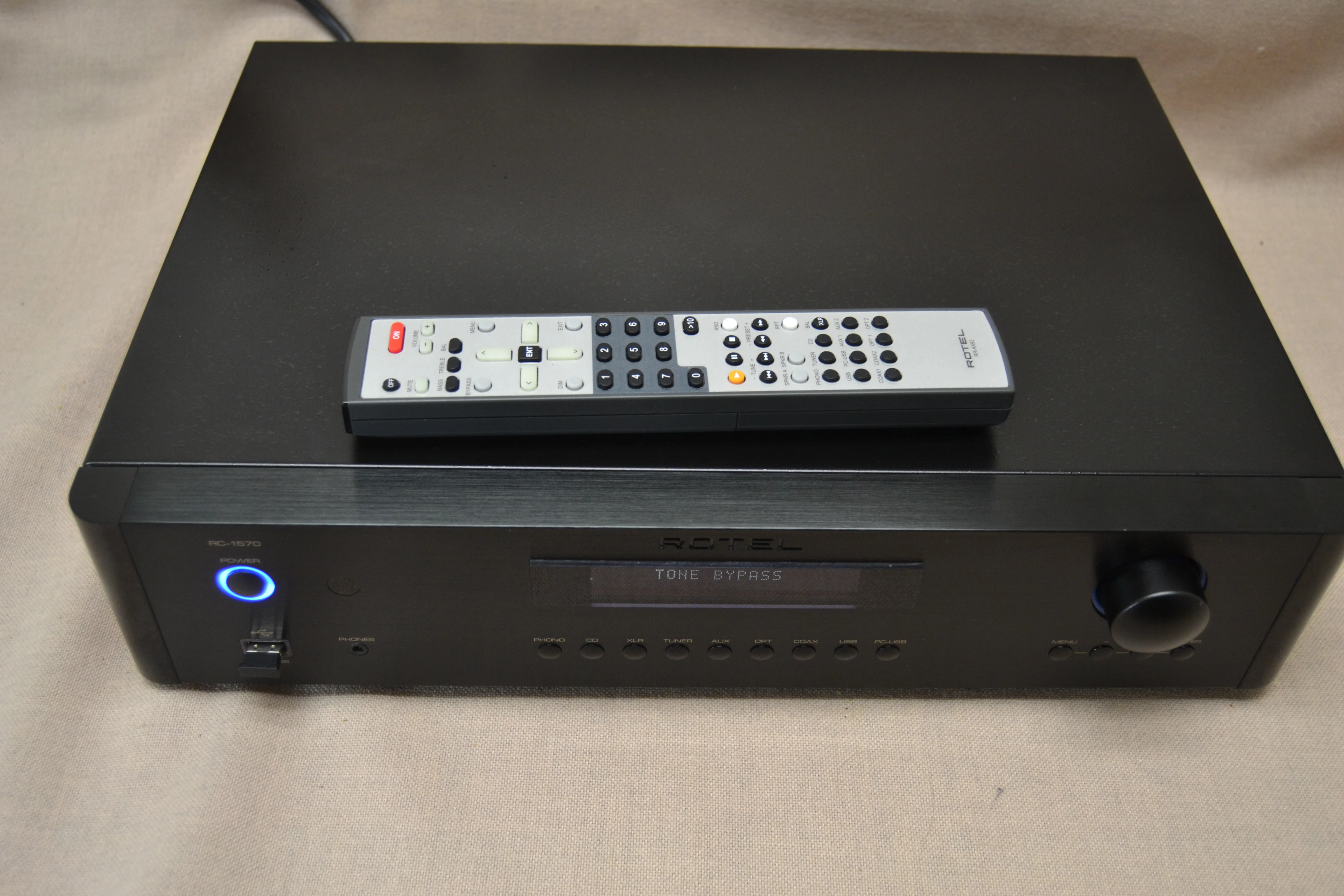 Rotel RC-1570 Stereo Preamplifier * Remote * Box * Bluetooth Module - Image 7