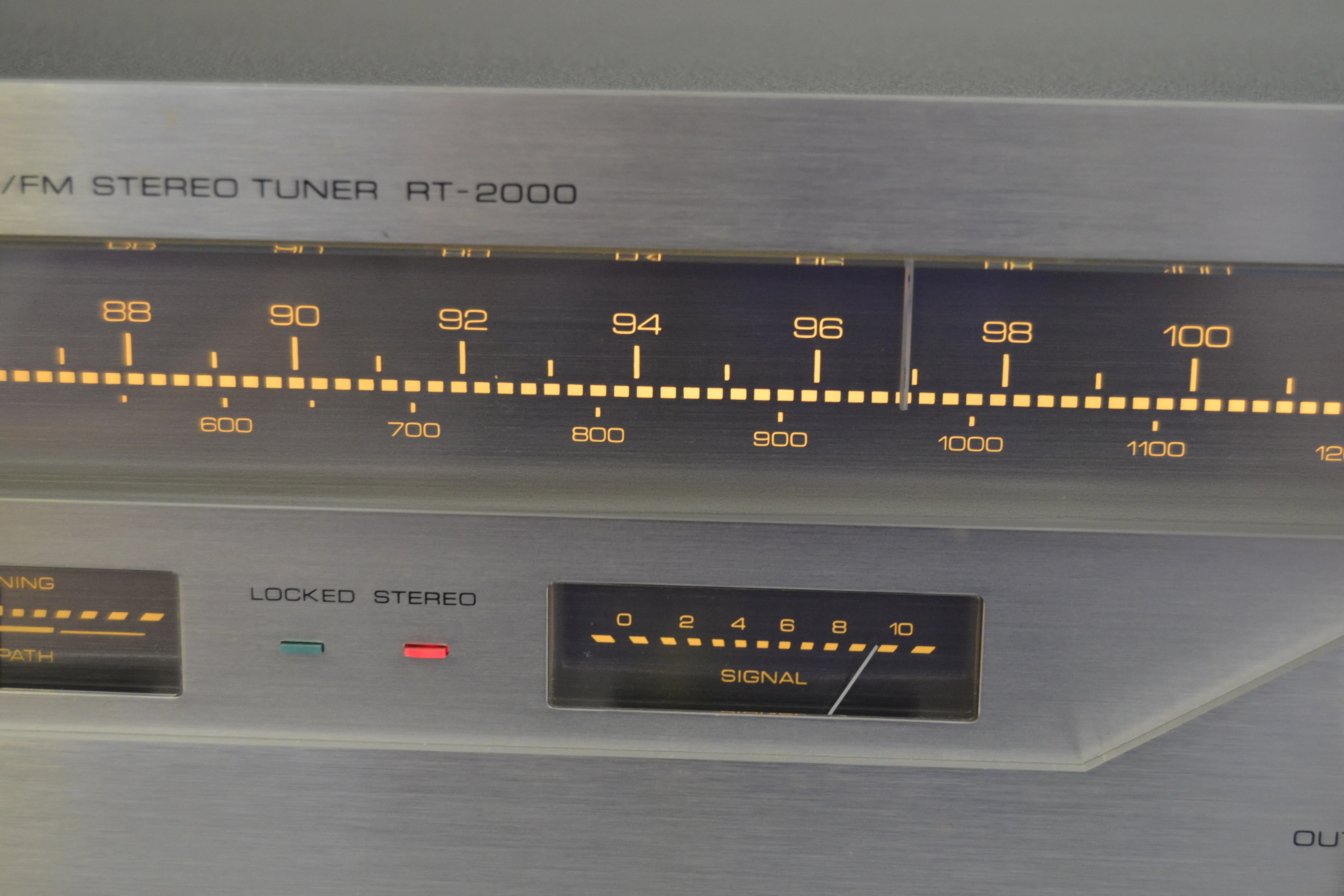 Rotel RT-2000 Stereo Tuner - 1978 - Image 6