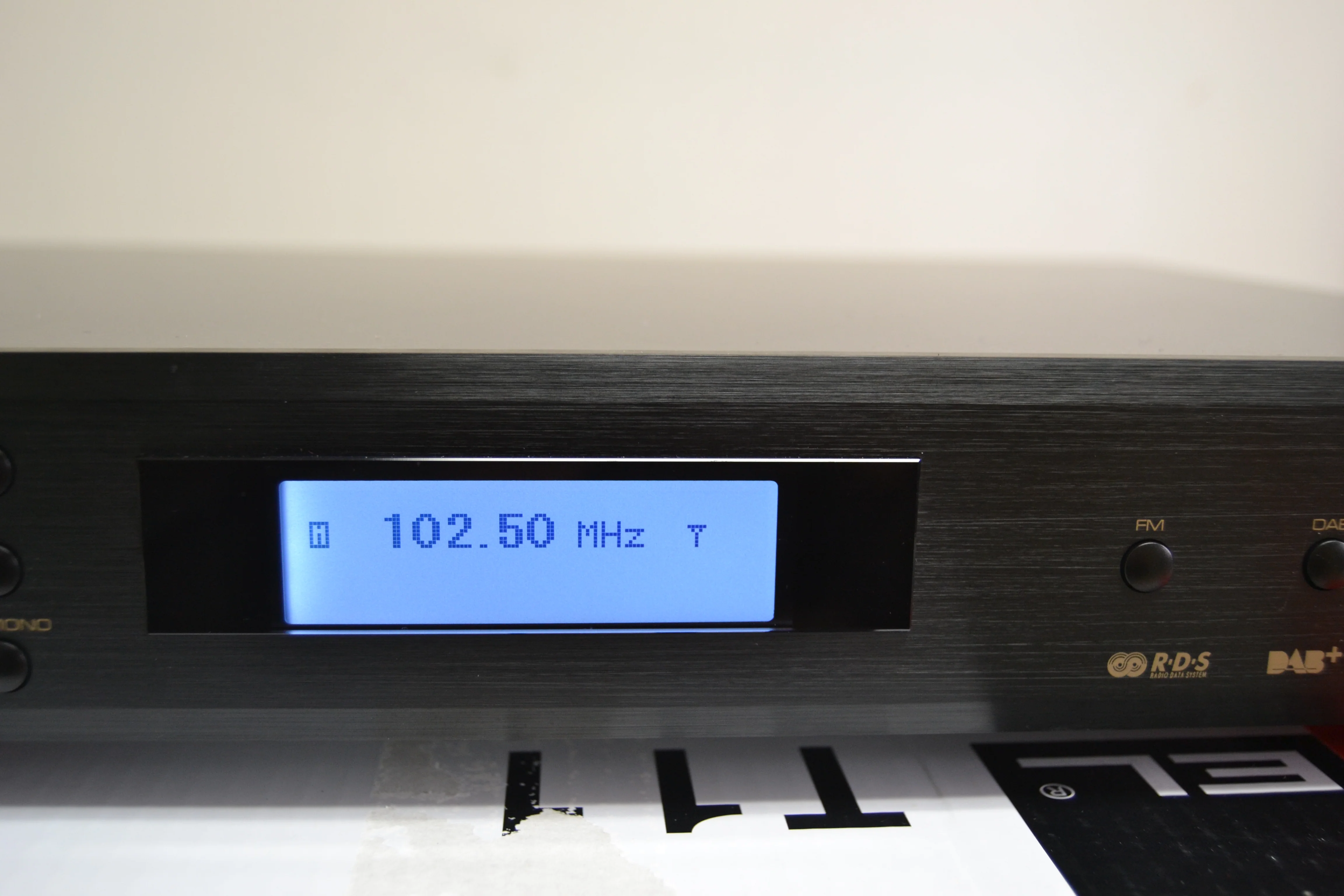Rotel T11 DAb/FM Stereo Tuner * Box * - Image 3