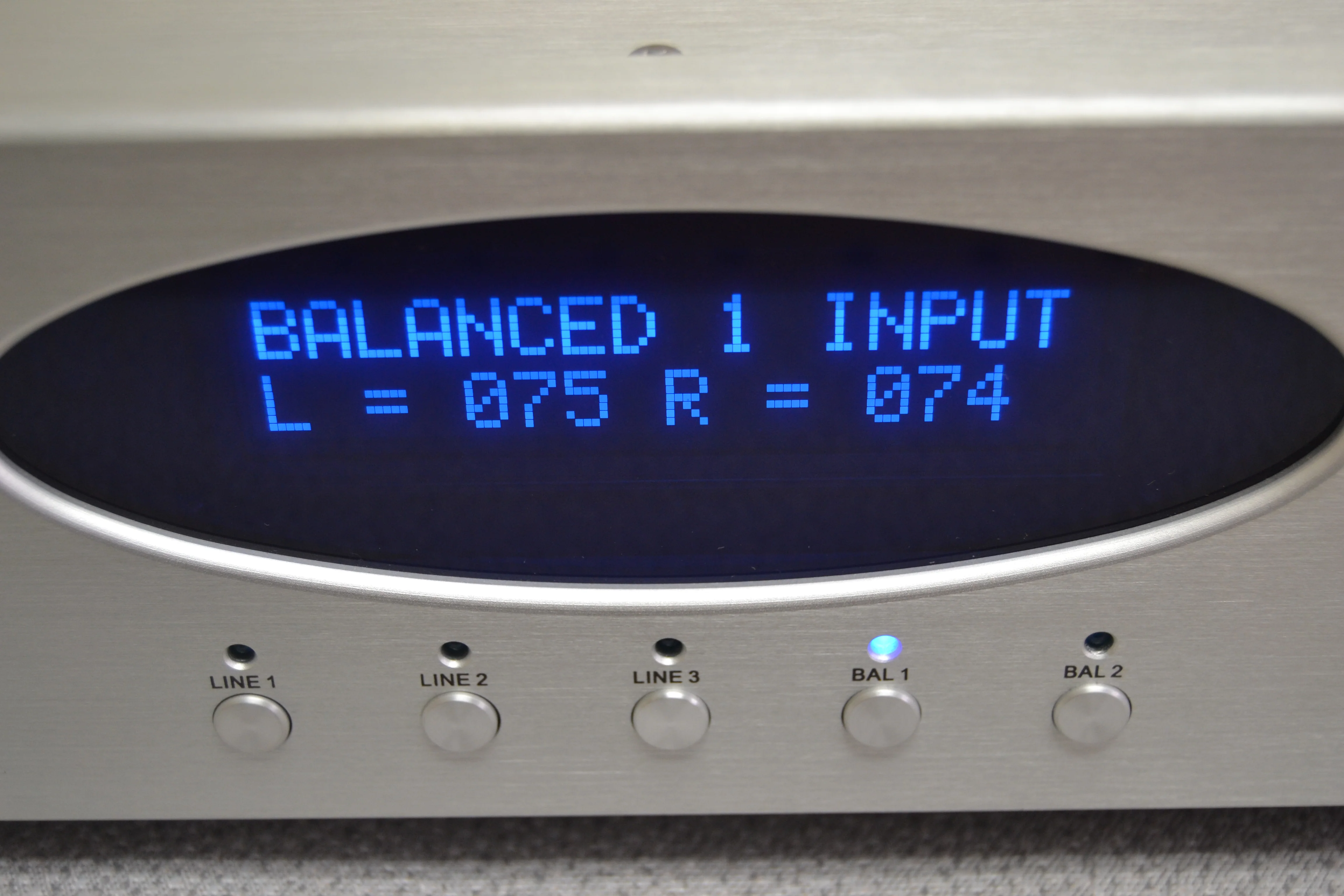 Rouge Audio RP-7 Tube Stereo Preamplifier * Store Demo Unit in MINT Condition * Box - Image 11