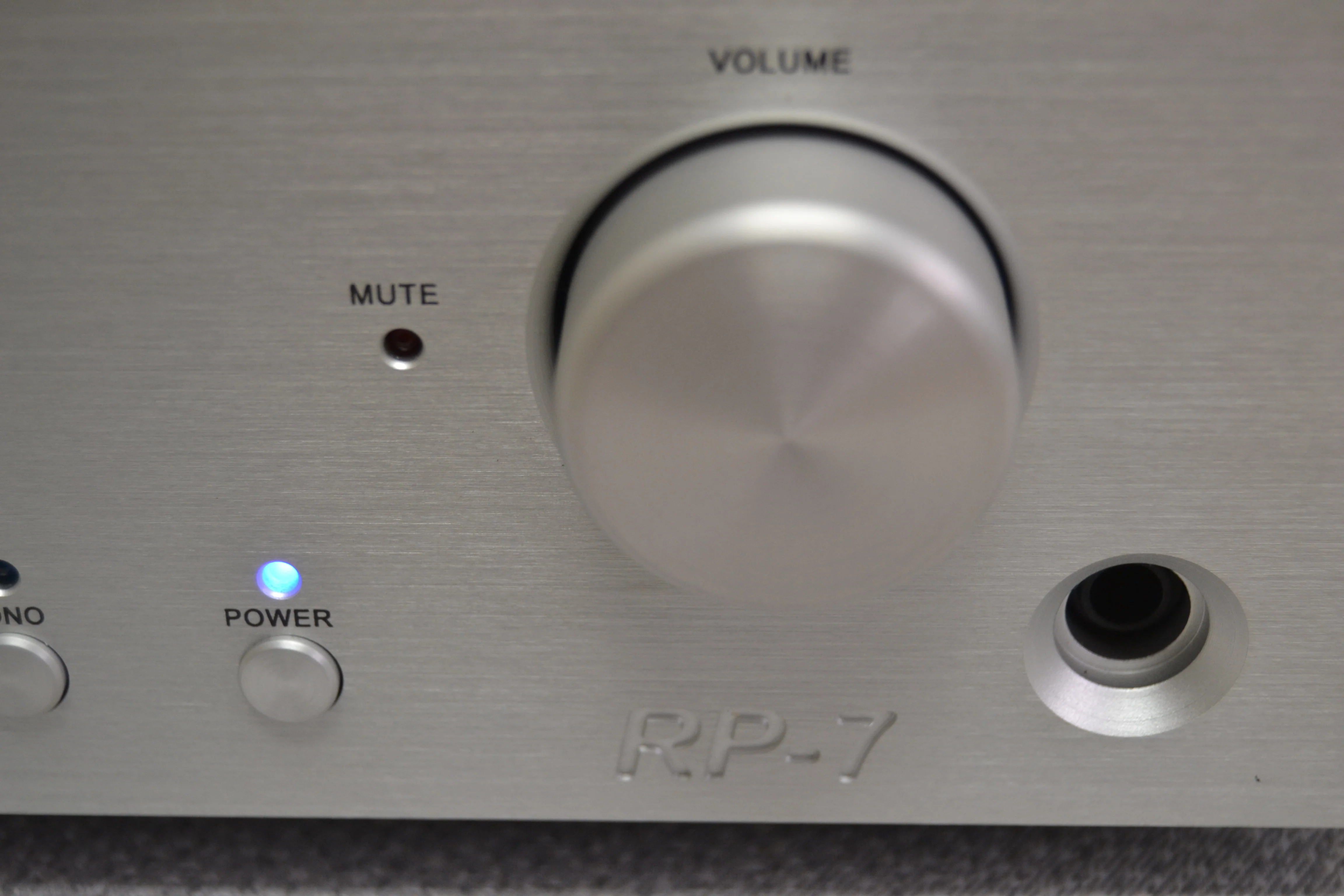 Rouge Audio RP-7 Tube Stereo Preamplifier * Store Demo Unit in MINT Condition * Box - Image 12