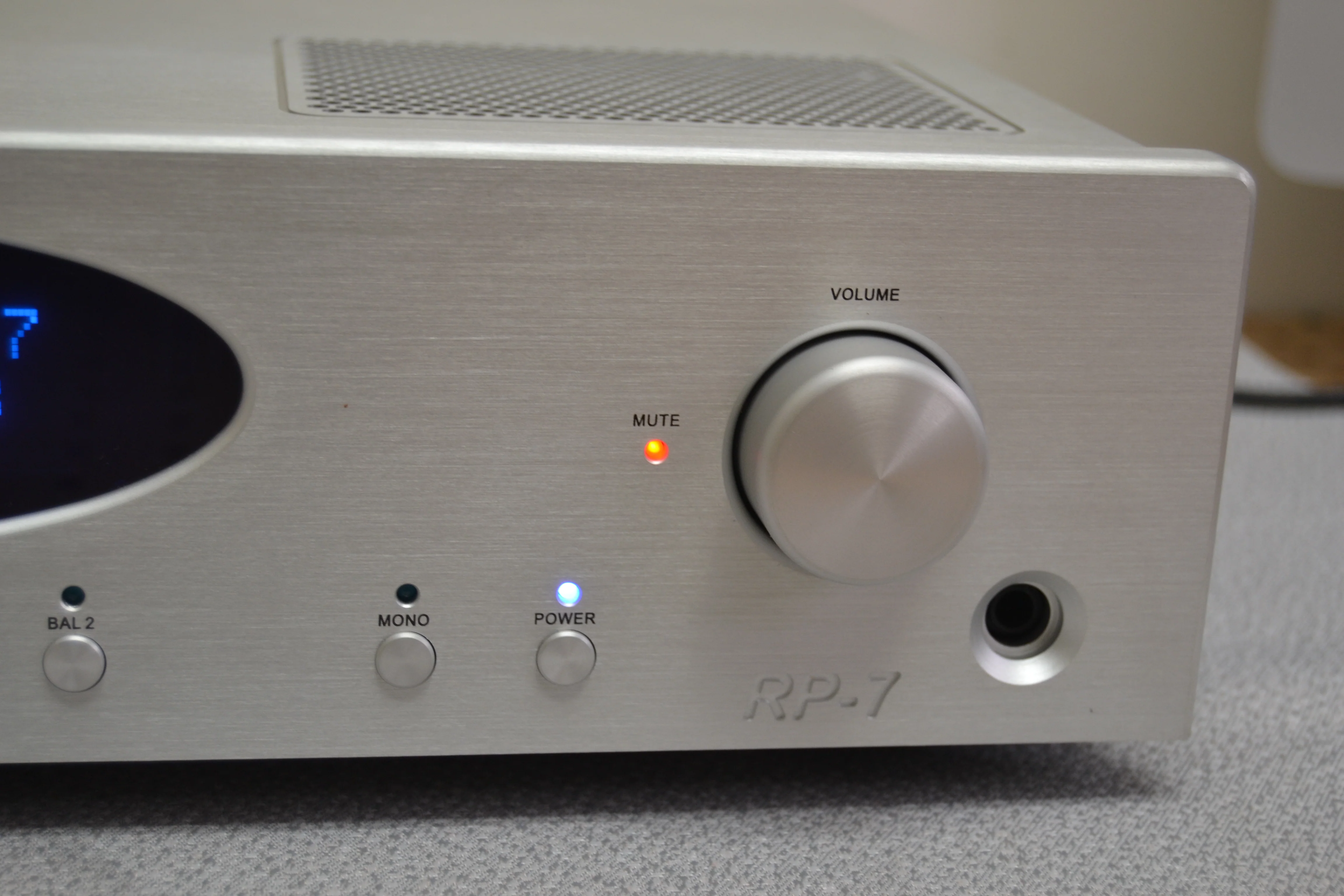 Rouge Audio RP-7 Tube Stereo Preamplifier * Store Demo Unit in MINT Condition * Box - Image 5