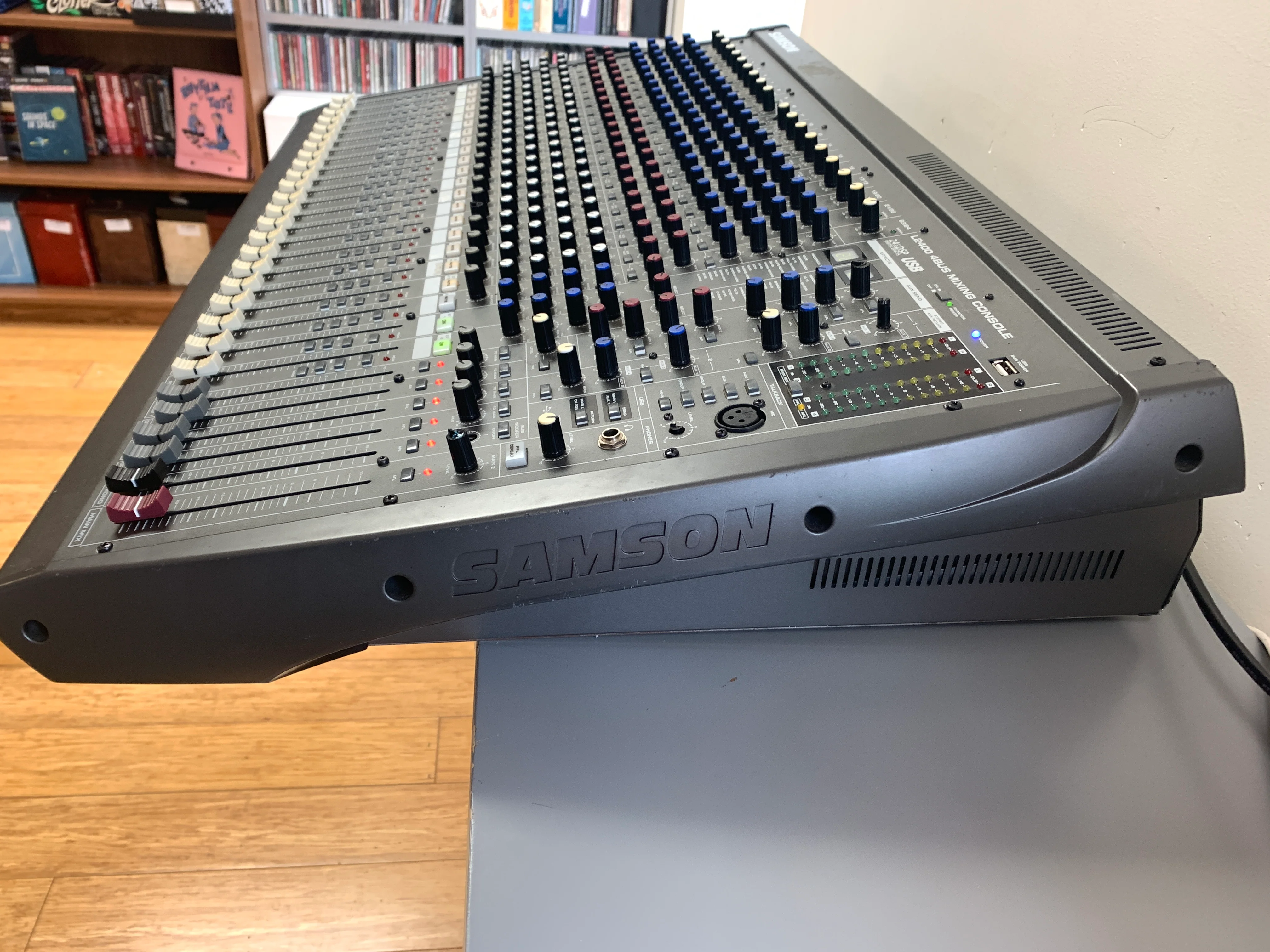 Samson L2400 24-Channel Mixer with USB Interface - Image 8