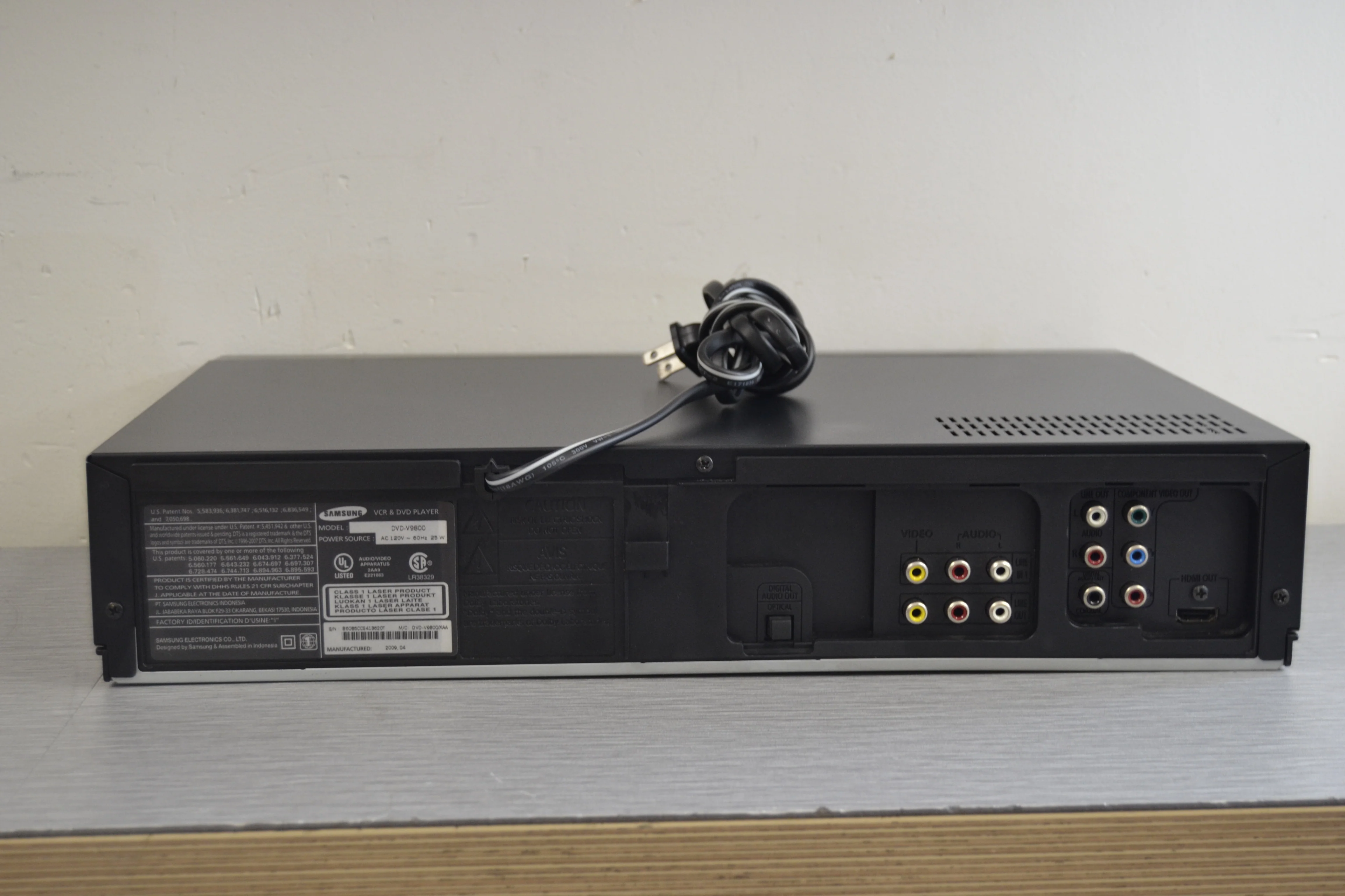 Samsung DVD-V9800 HiFi VHS/DVD Combo Player - Image 9