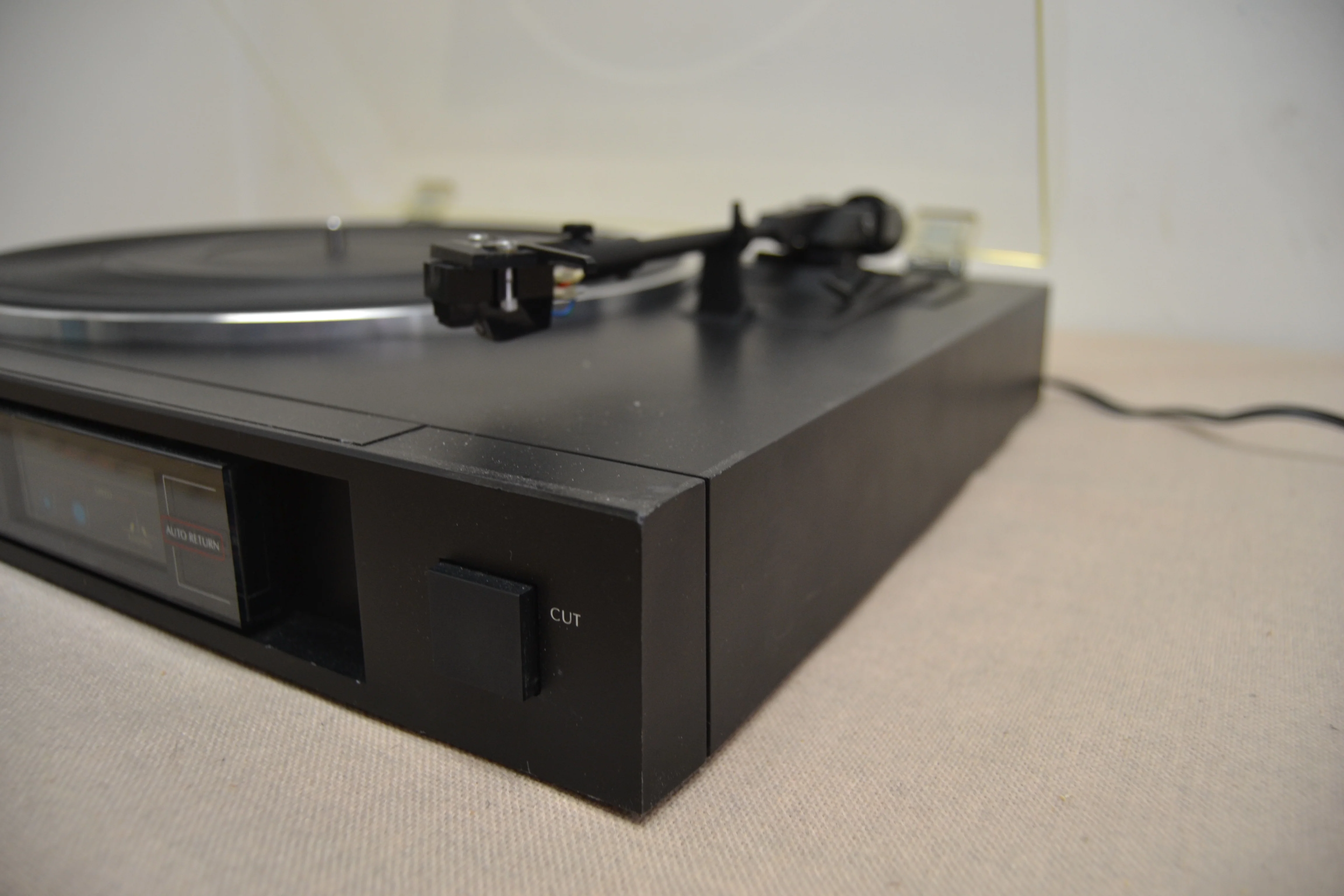 Sansui P-D10 2-Speed Automatic Return Turntable - Image 7