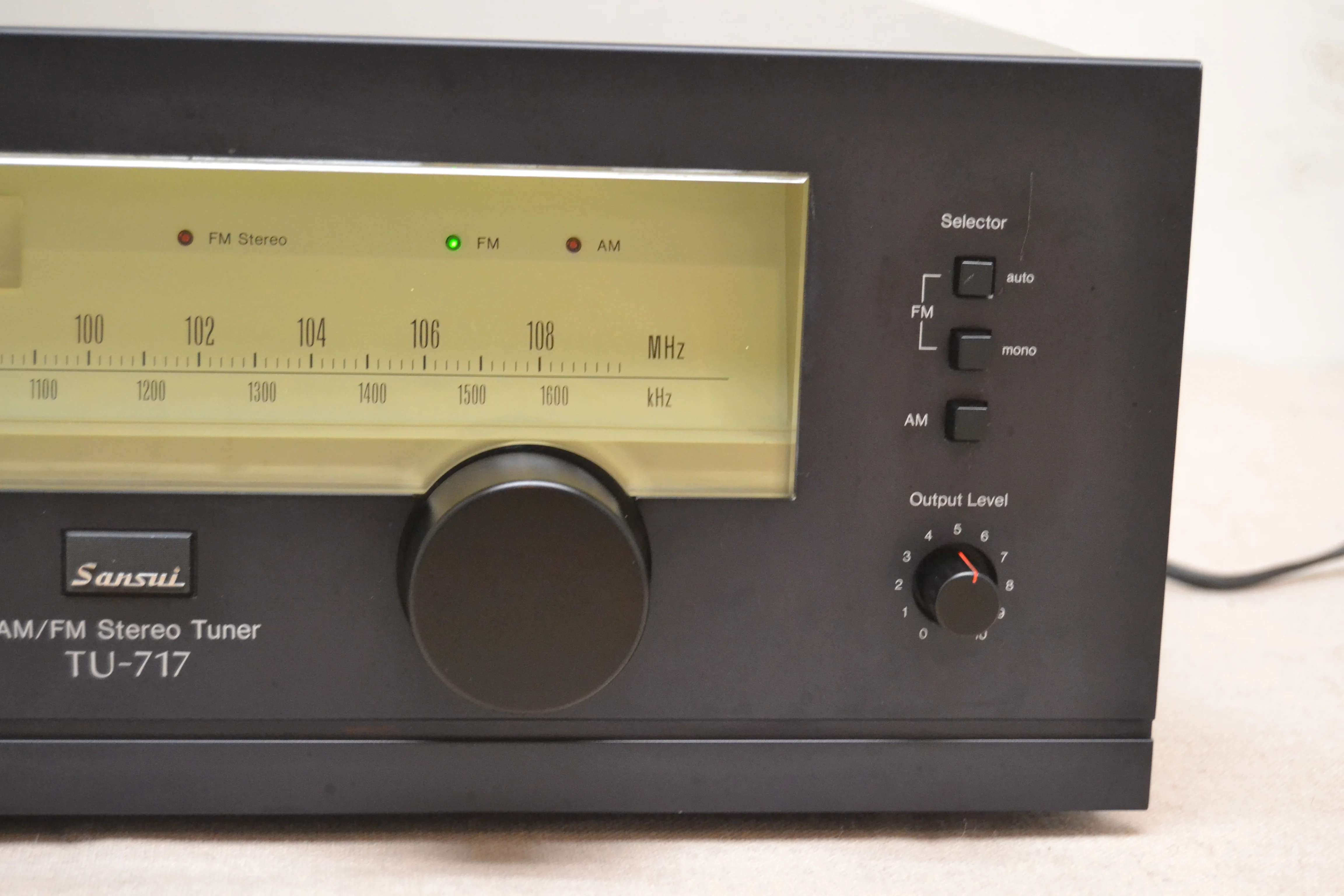 Sansui TU-717 Stereo Tuner - Image 4