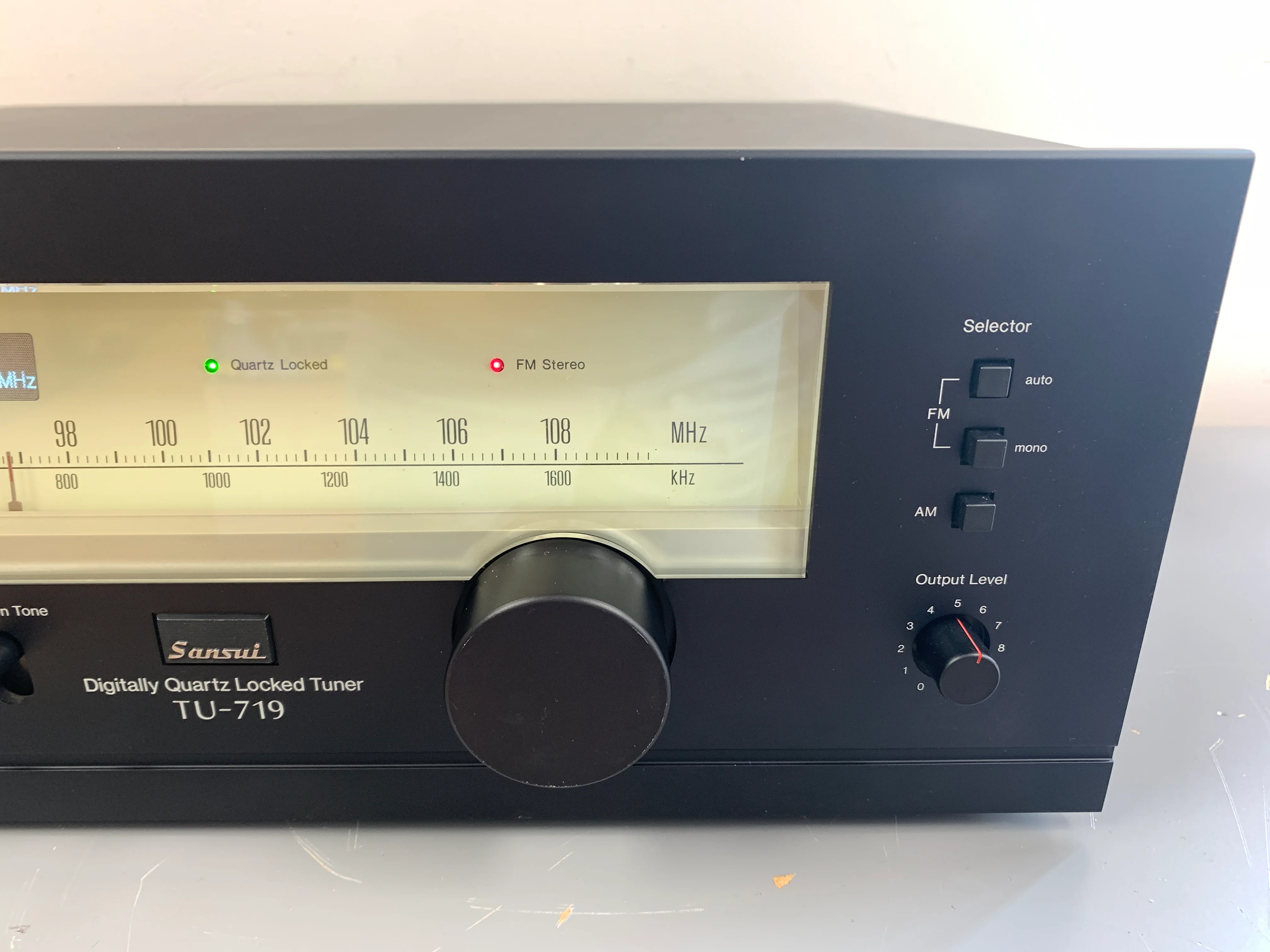 Sansui TU-719 Stereo Tuner - Image 4