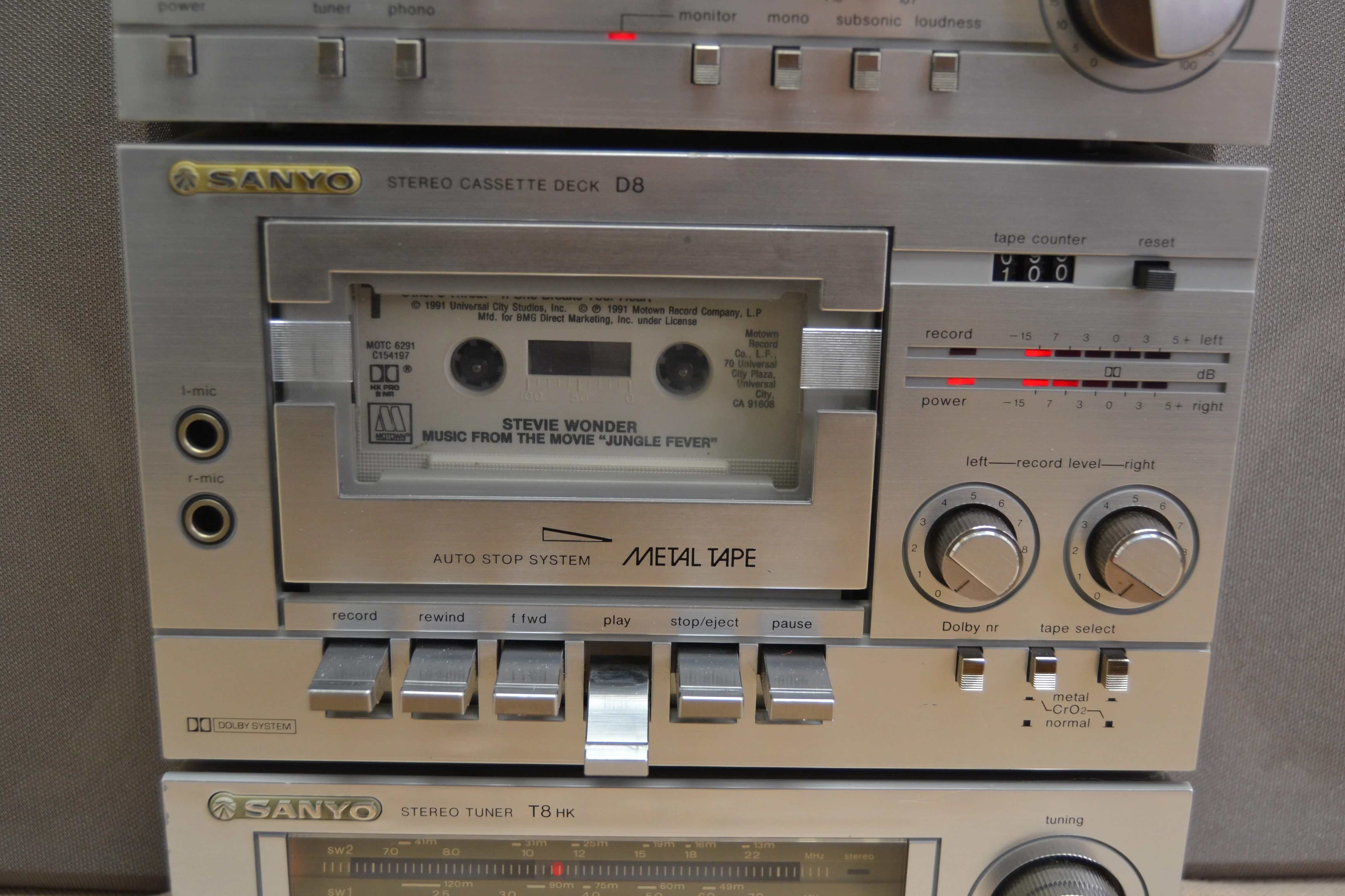 Sanyo Complete Mini Hi-Fi System * A8 Amp * D8 Cassette * T8 Tuner & Speakers - Image 3