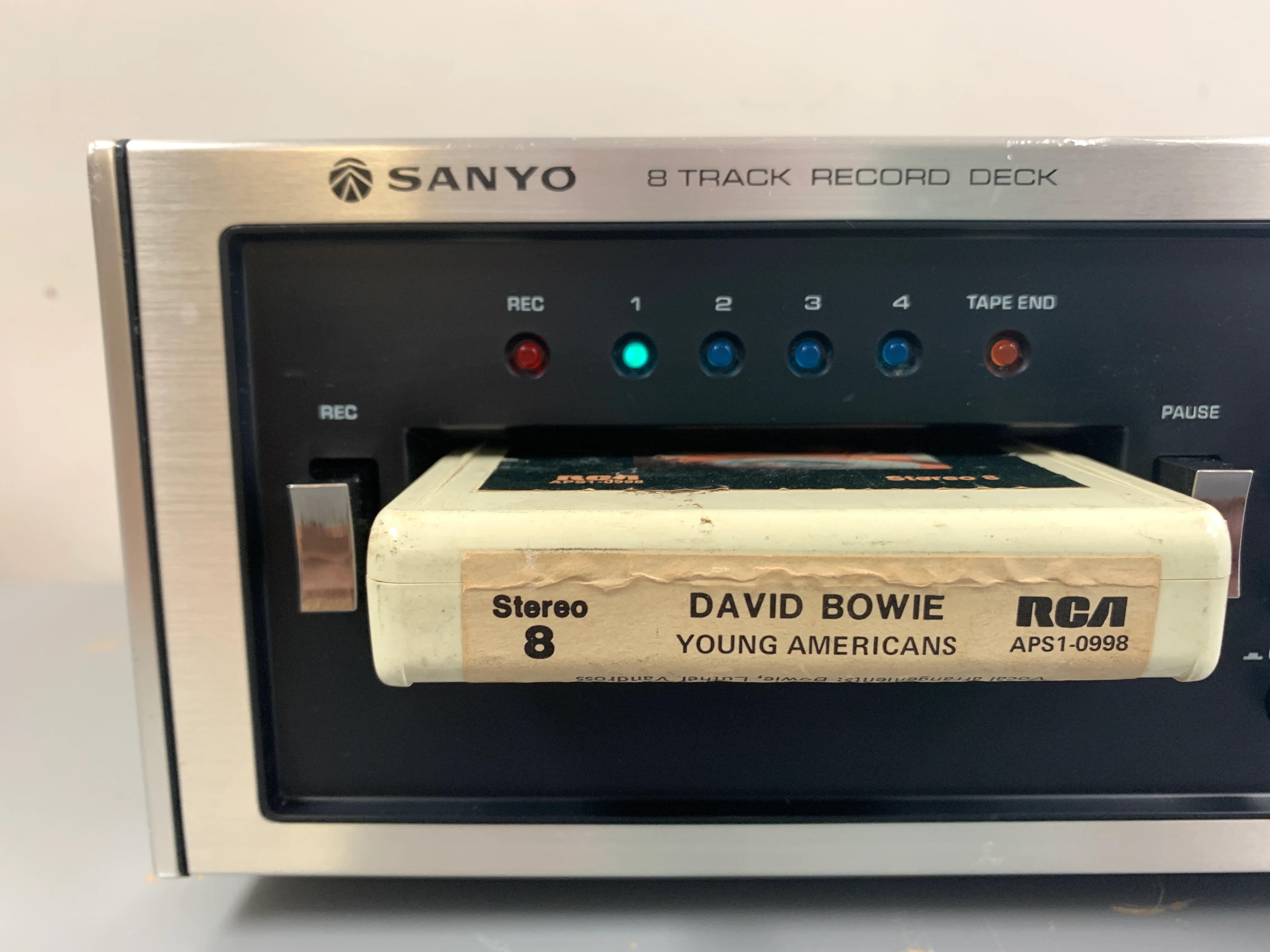 Sanyo RD-8020 Eight Track Player and Recorder * Right VU Meter is not working - Image 2