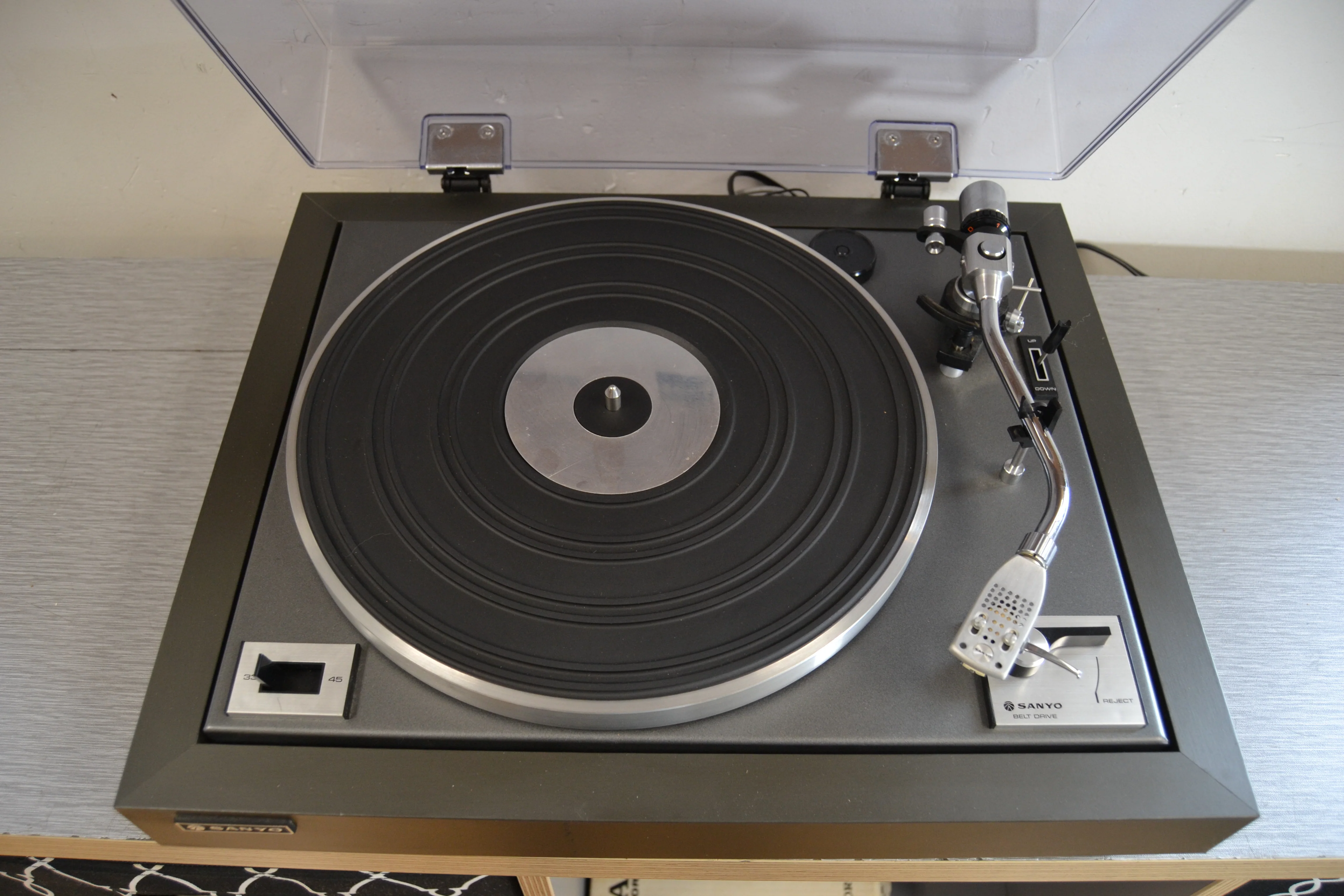 Sanyo TP-626 Turntable with NEW Audio Technica AT3600 Cartridge - Image 2