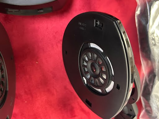 Sennheiser HDR 160 Headband Wireless Headphones With Base & NEW EARPADS - Image 3