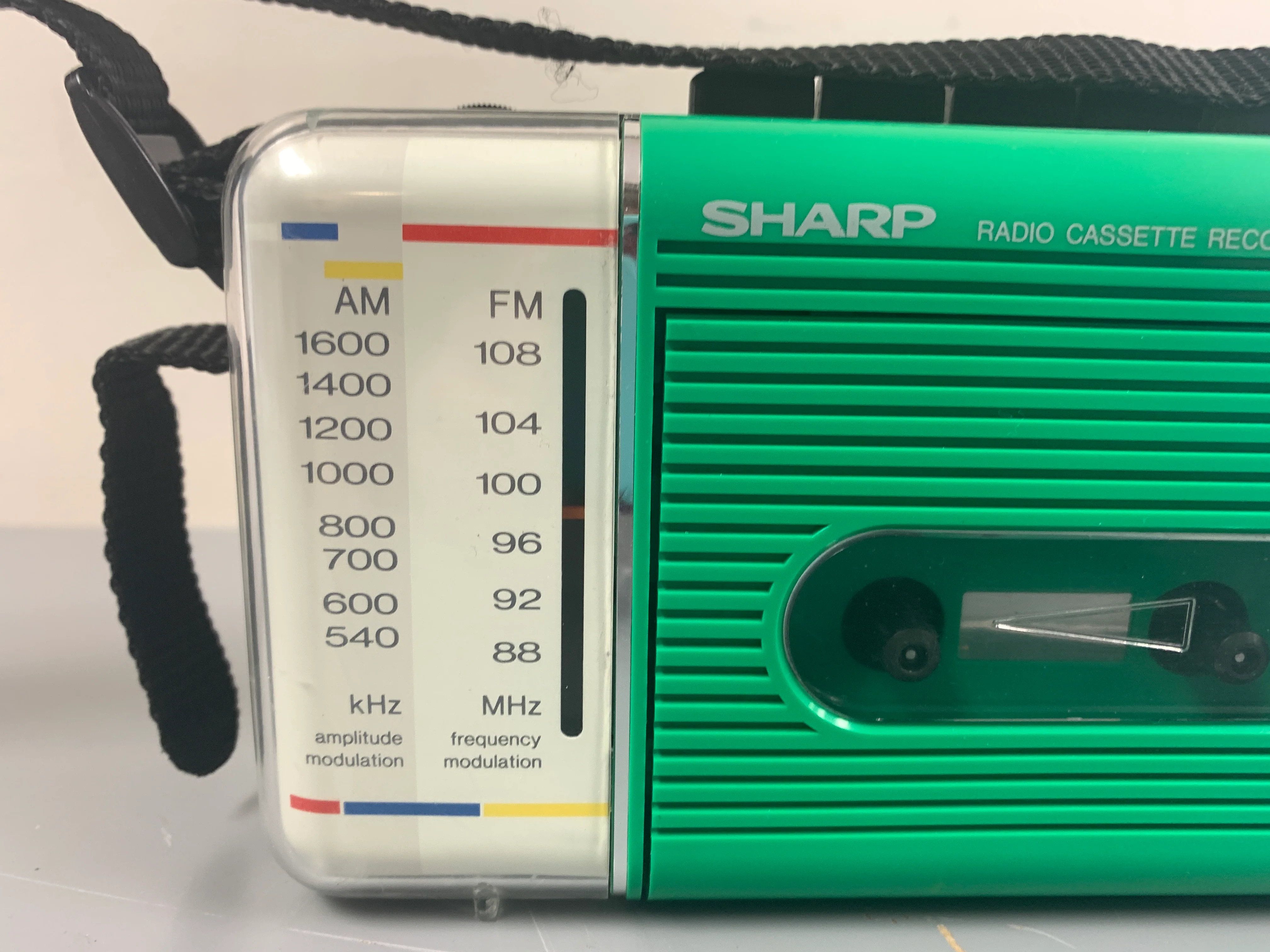 Sharp QT-V5 Portable Radio and Cassette - Image 3