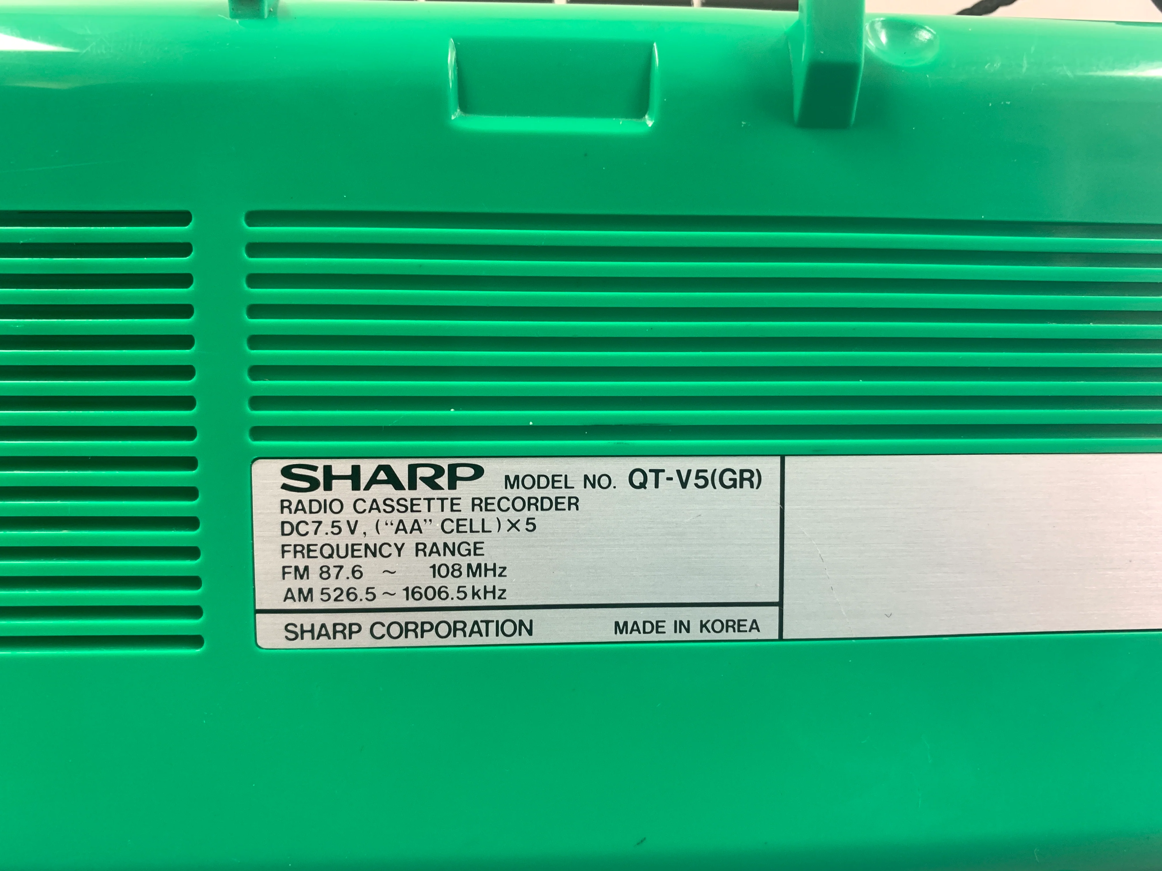 Sharp QT-V5 Portable Radio and Cassette - Image 5