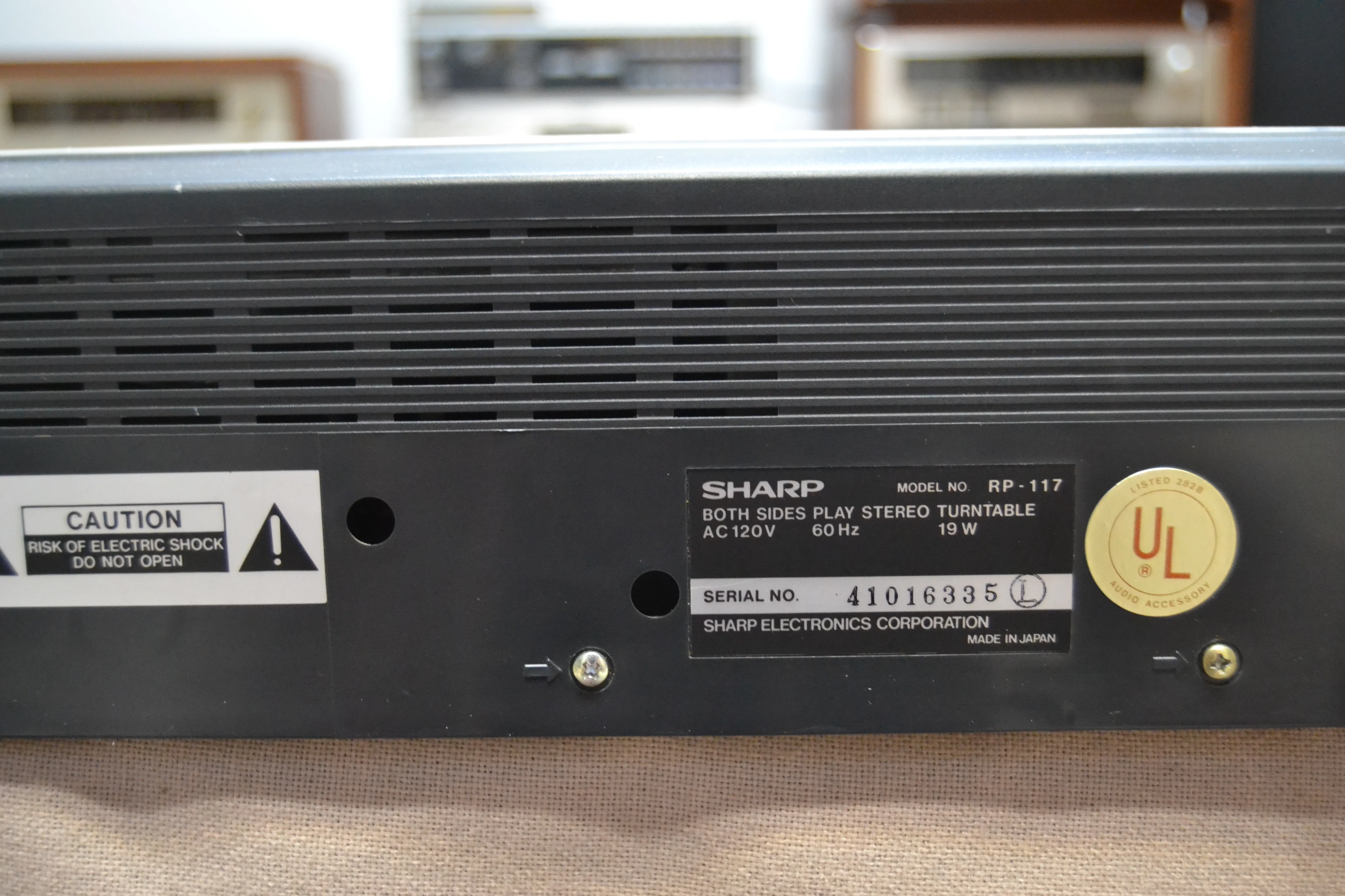 Sharp RP-117 Liner Tracking Turntable * A/B Side Playback * Fully Serviced - Image 11