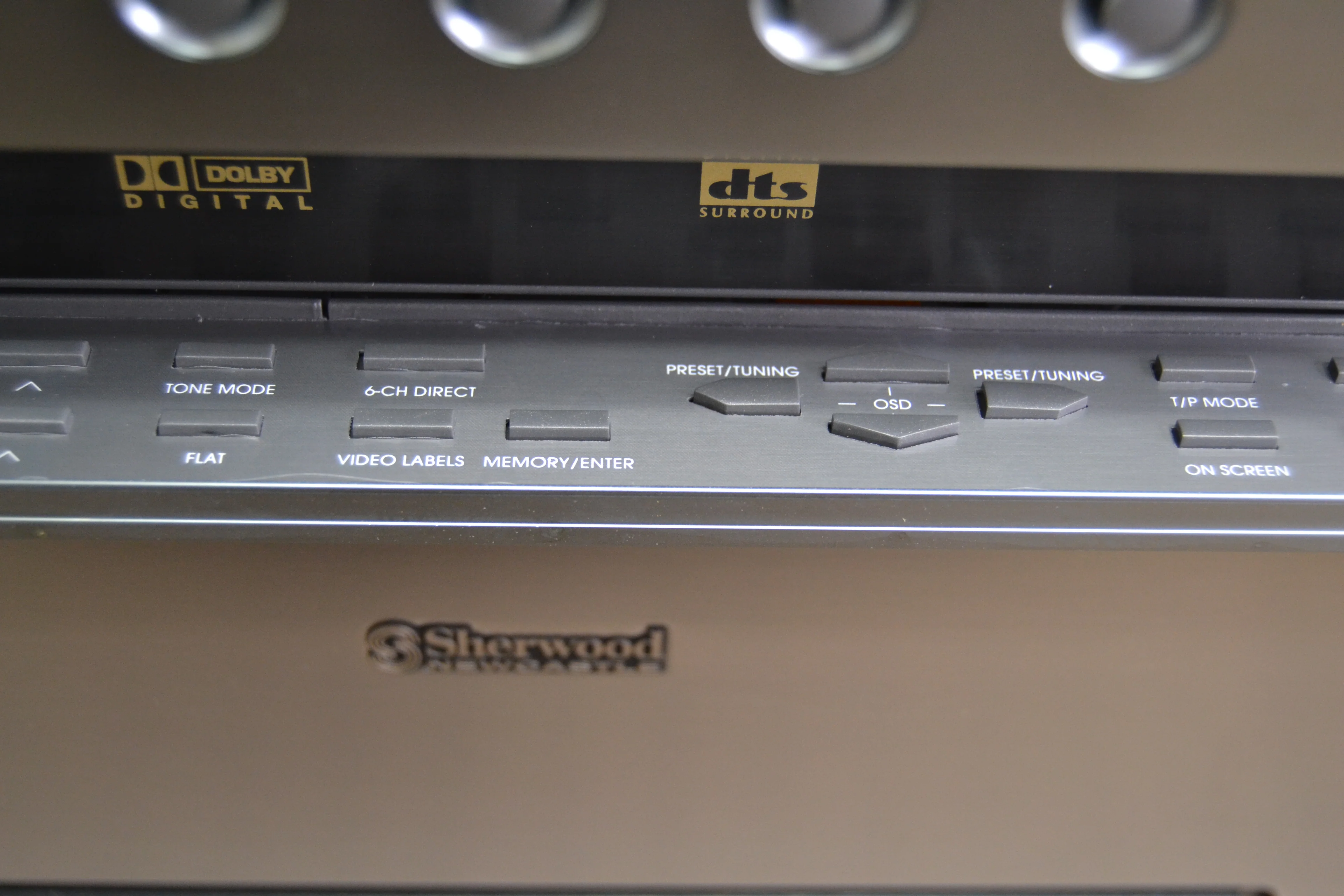 Sherwood Newcastle Set * AM-9080n 5 Channel Amp * AVP-9080R Pre-Tuner * 120x5 RMS* - Image 11