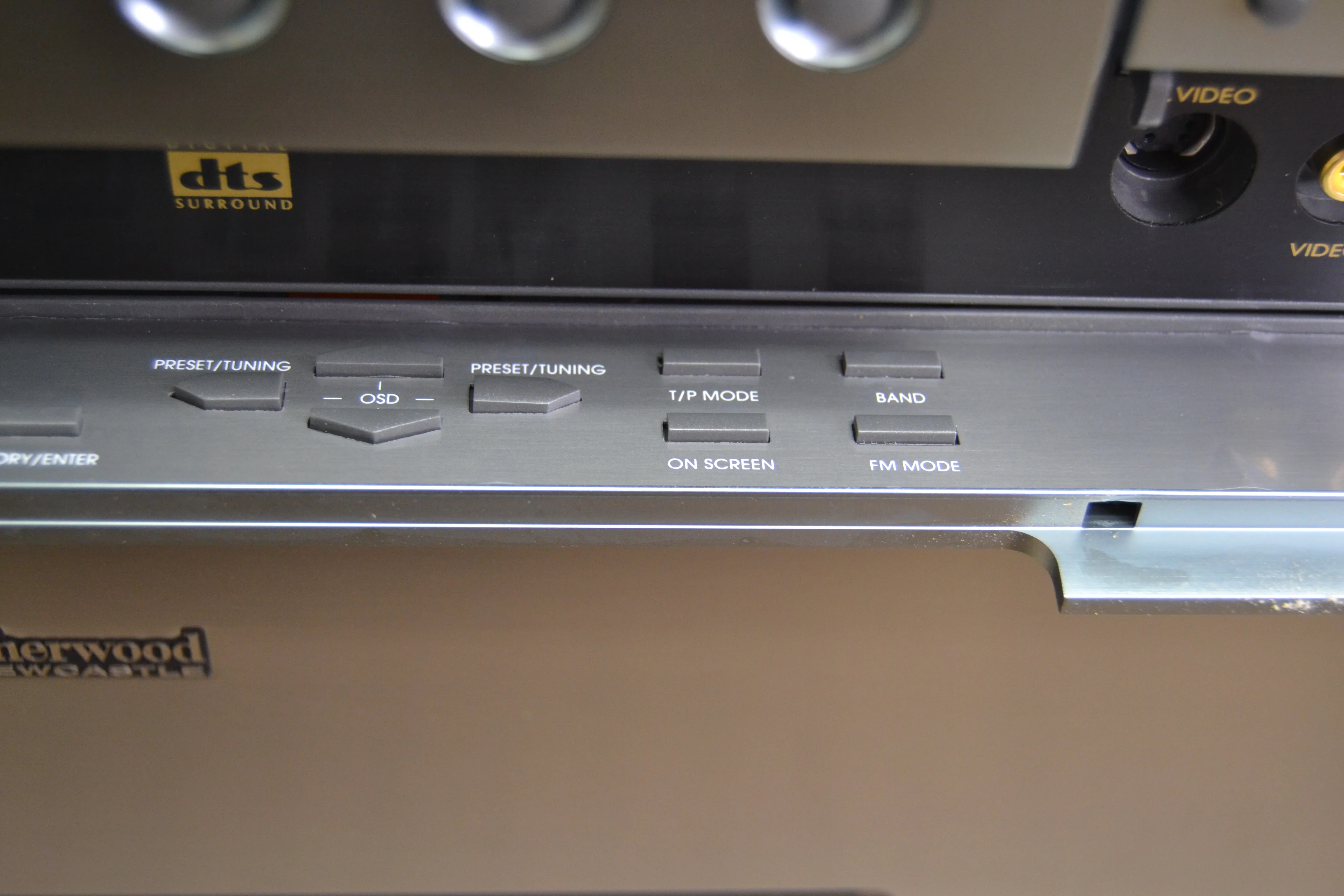Sherwood Newcastle Set * AM-9080n 5 Channel Amp * AVP-9080R Pre-Tuner * 120x5 RMS* - Image 12