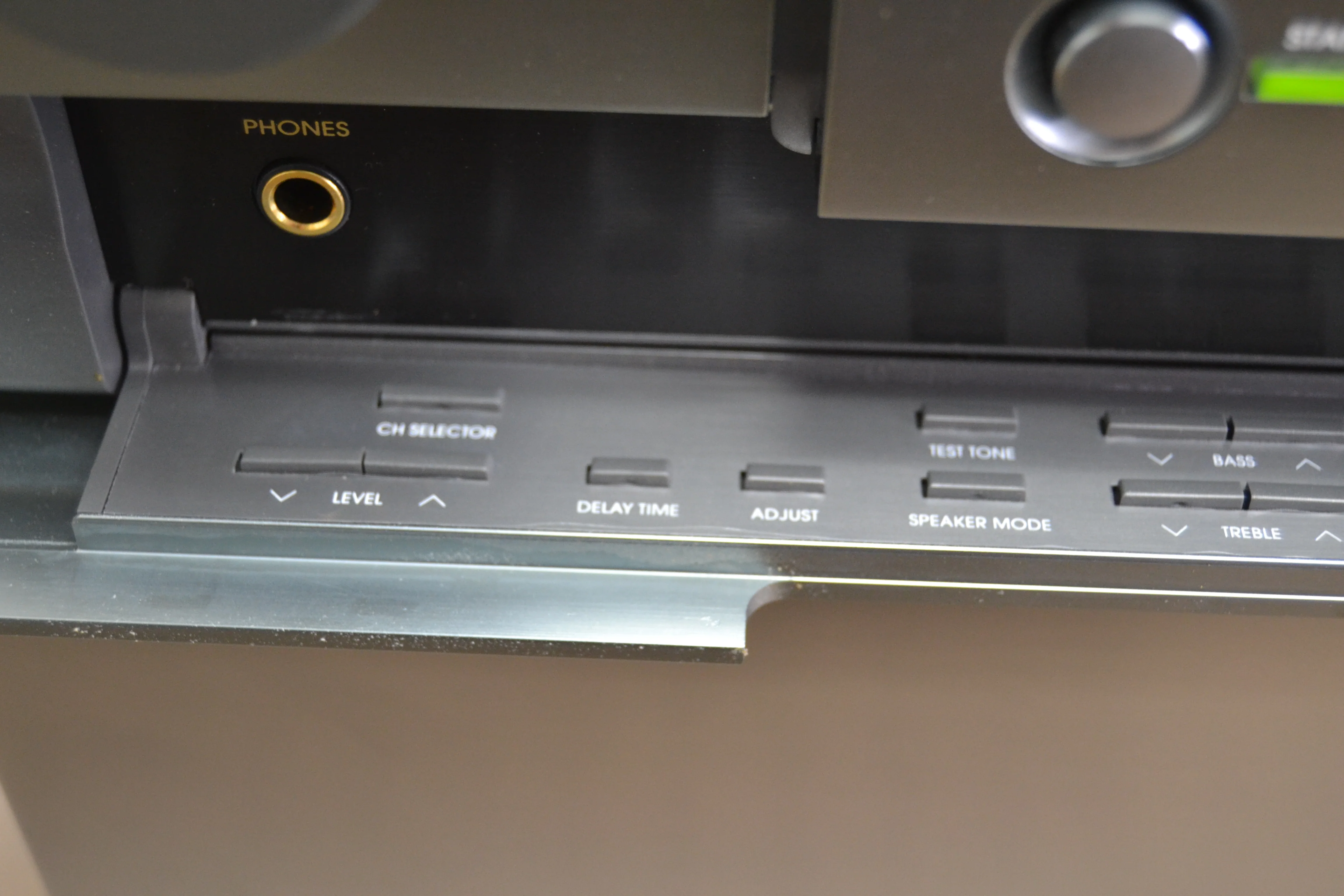 Sherwood Newcastle Set * AM-9080n 5 Channel Amp * AVP-9080R Pre-Tuner * 120x5 RMS* - Image 9