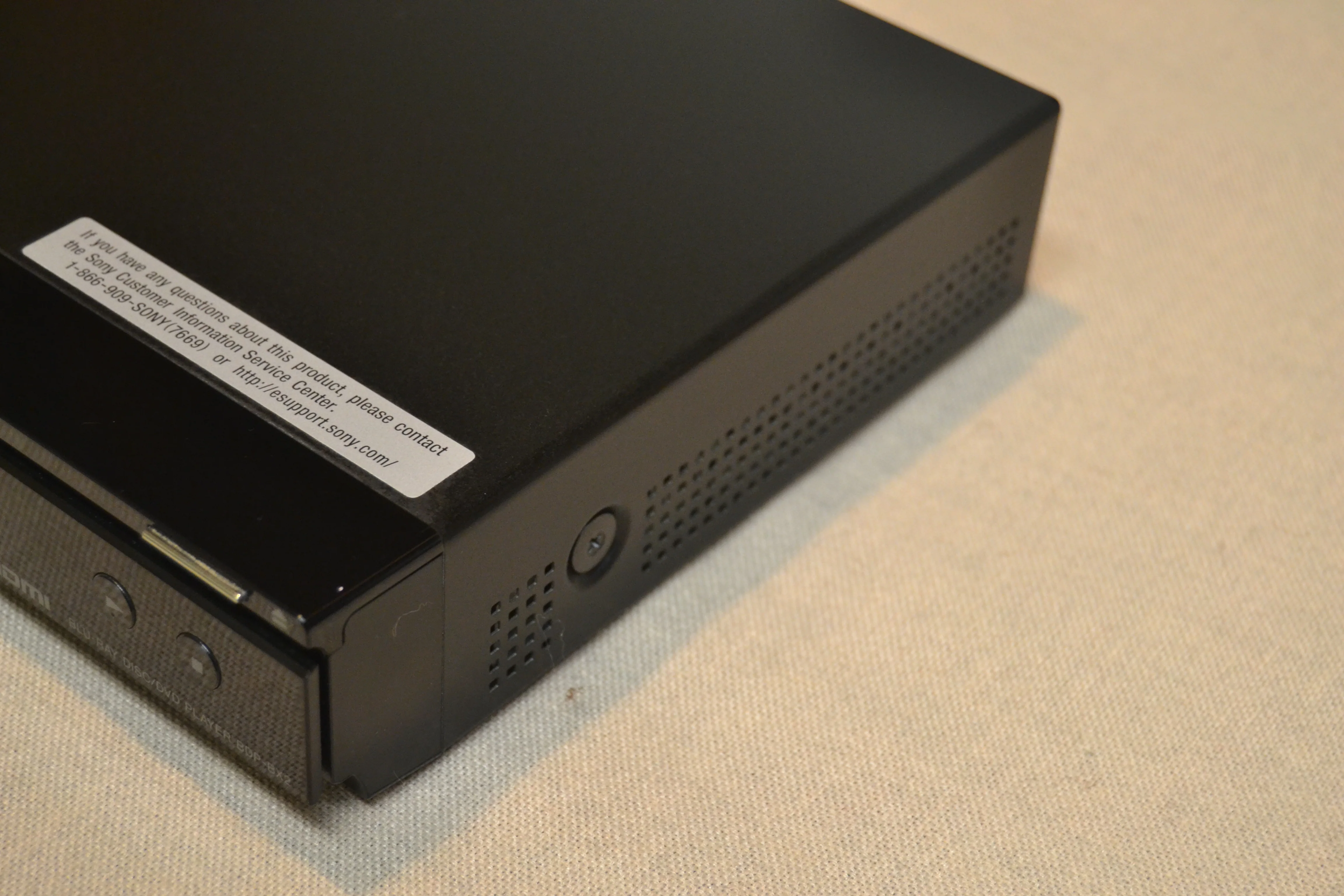 Sony BDP-BX2 Single BluRay/DVD/CD Player - Image 6