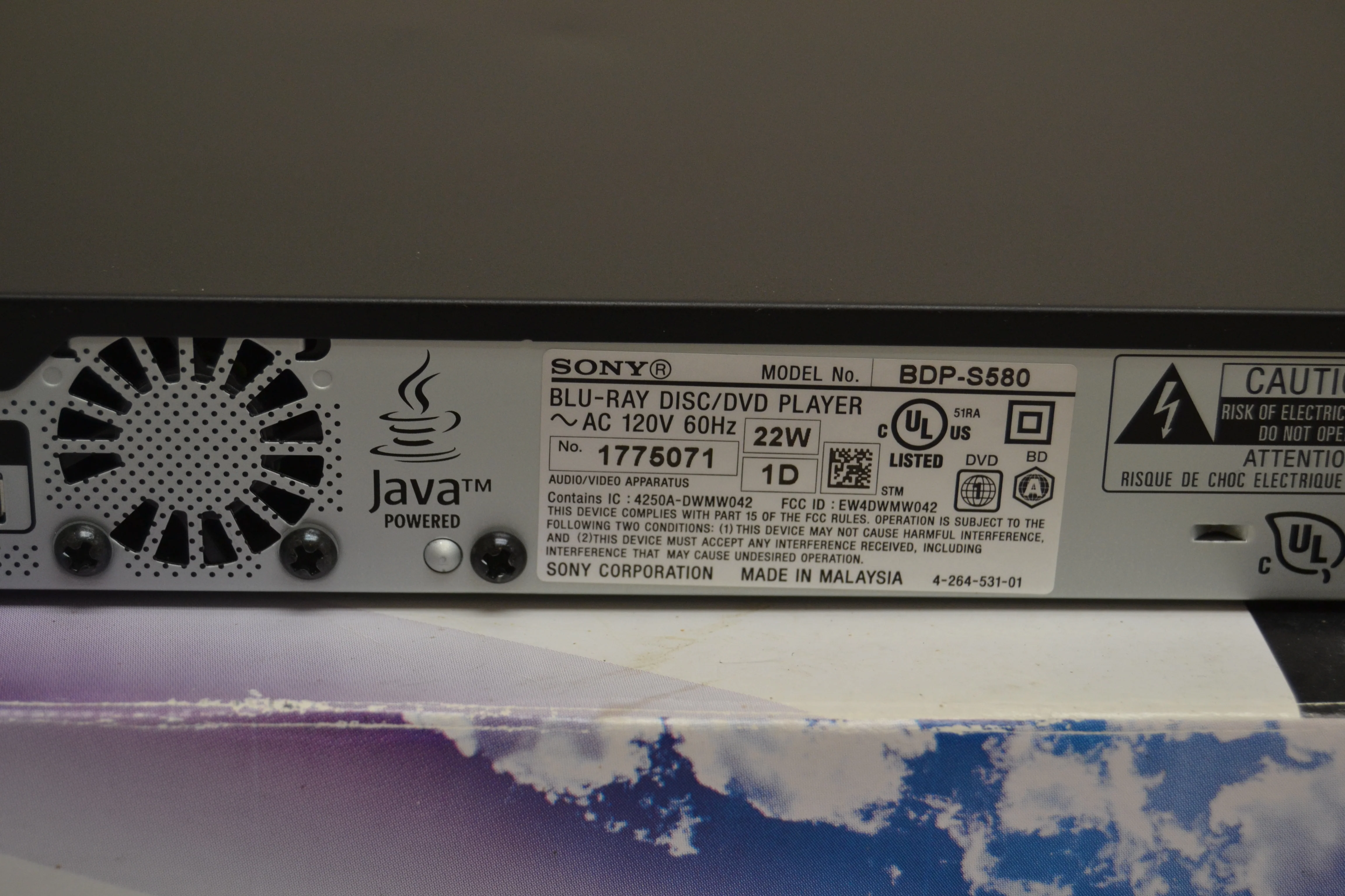 Sony BDP-S580 3D Blu-ray player with Wi-Fi® * Box * Remote * Manual - Image 15