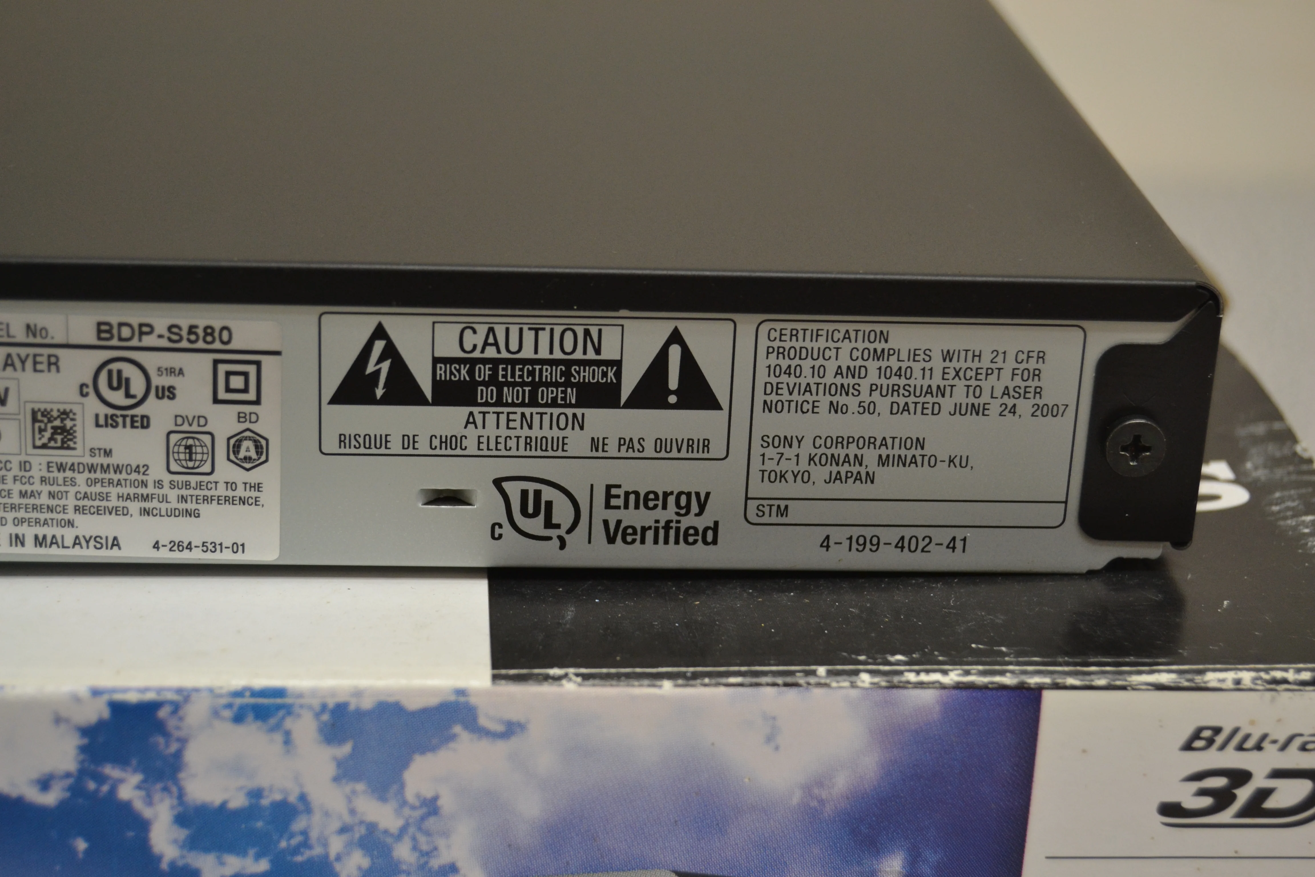 Sony BDP-S580 3D Blu-ray player with Wi-Fi® * Box * Remote * Manual - Image 16